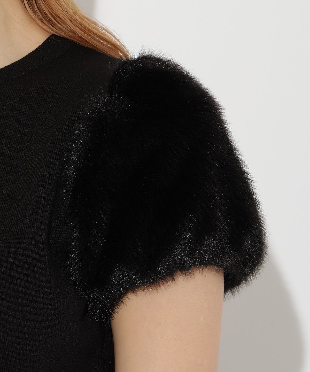 アンドクチュール「ファー付きビジューボタンプルオーバー」|ニット・セーター|