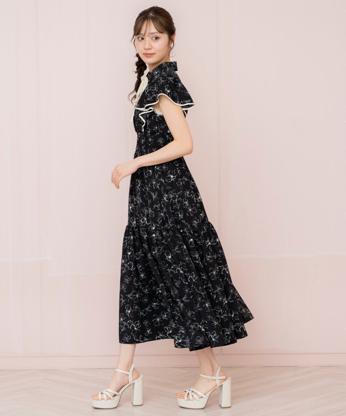 WILLSELECTION「ラインフラワーパイピングティアードワンピース」|ワンピース|