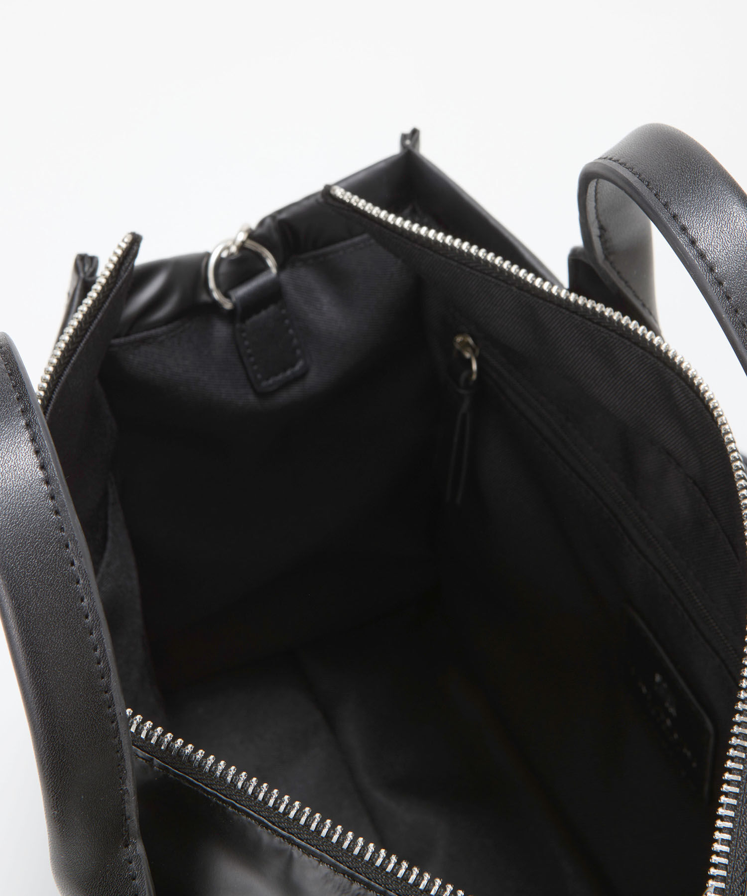 TOPKAPI TREASURE「【TREASURE TOPKAPI】メタリック パデット ショルダー付 トートバッグ」|トートバッグ|