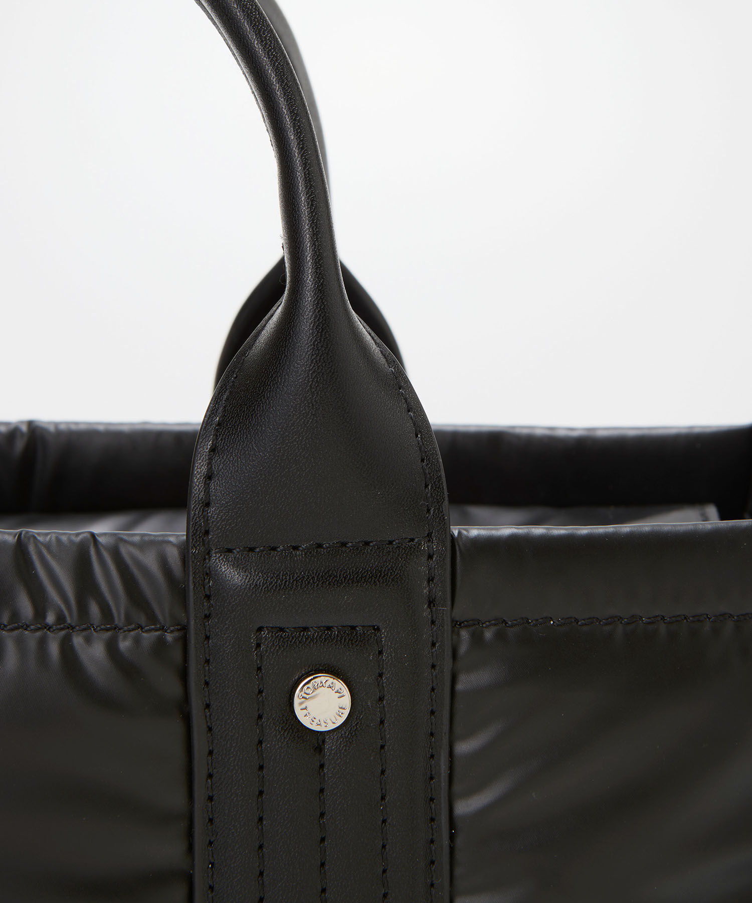 TOPKAPI TREASURE「【TREASURE TOPKAPI】メタリック パデット ショルダー付 トートバッグ」|トートバッグ|