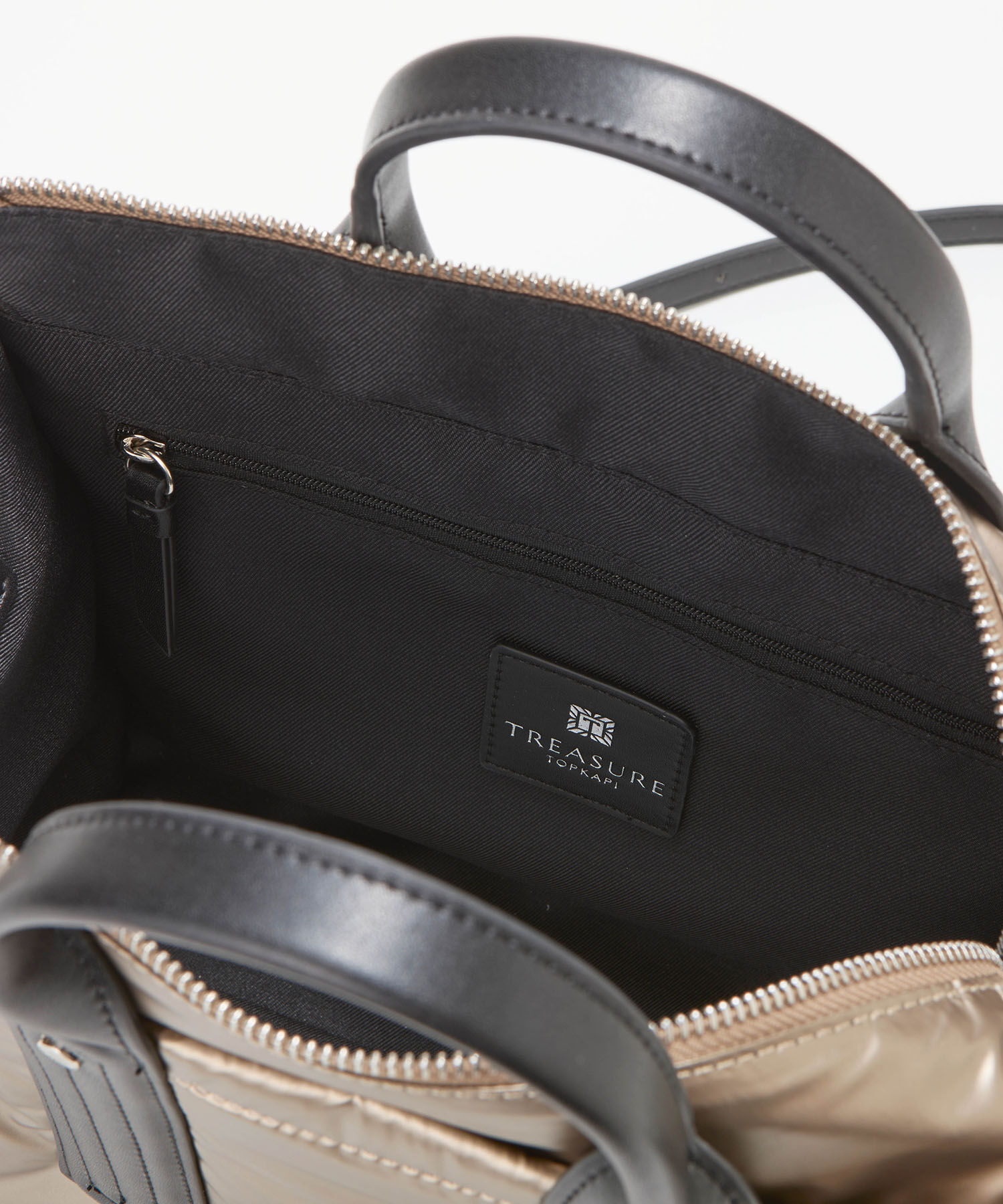 TOPKAPI TREASURE「【TREASURE TOPKAPI】メタリック パデット ショルダー付 トートバッグ」|トートバッグ|