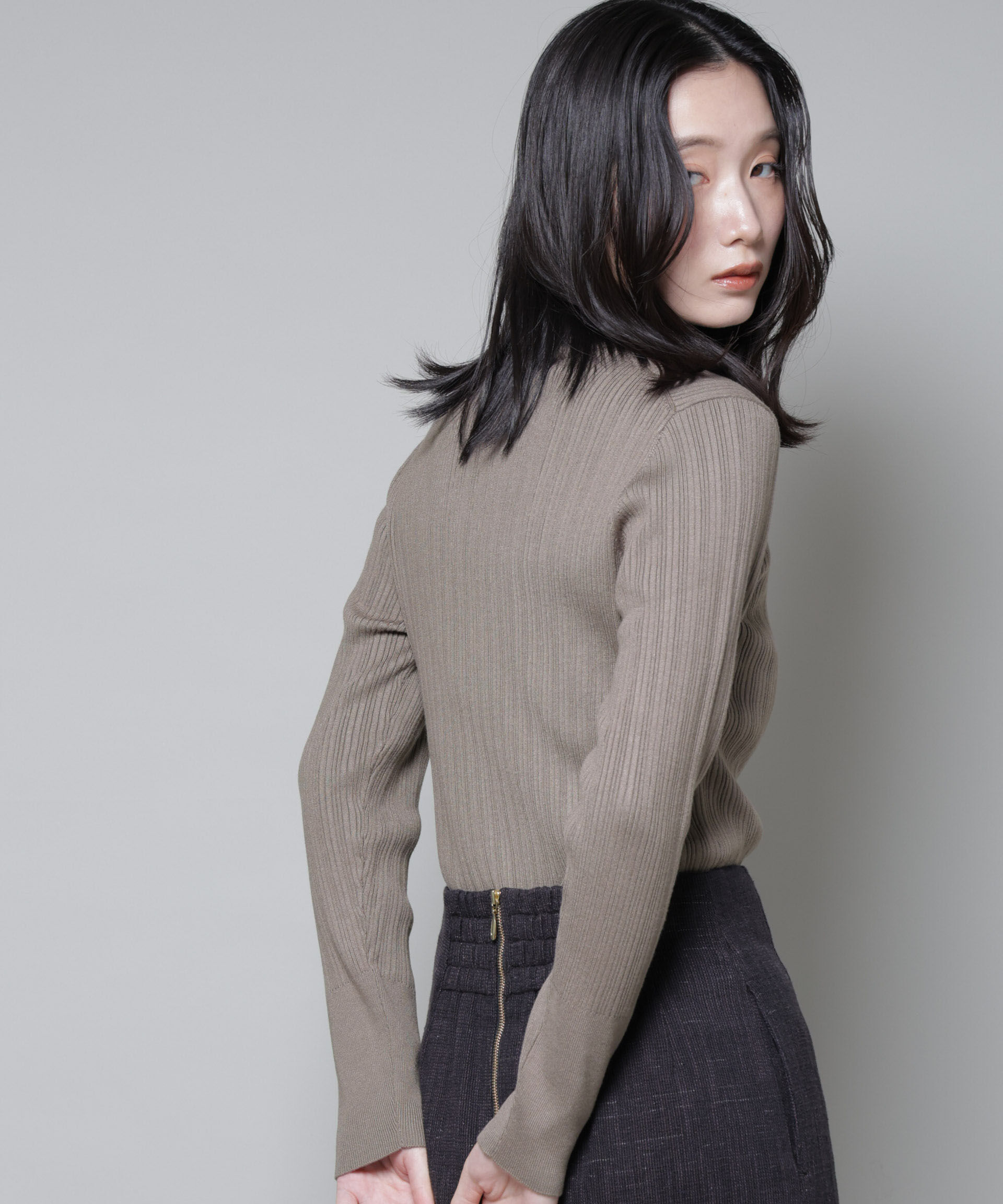 nano･universe「ホホバオイル加工ランダムリブタートルニット」|ニット・セーター|