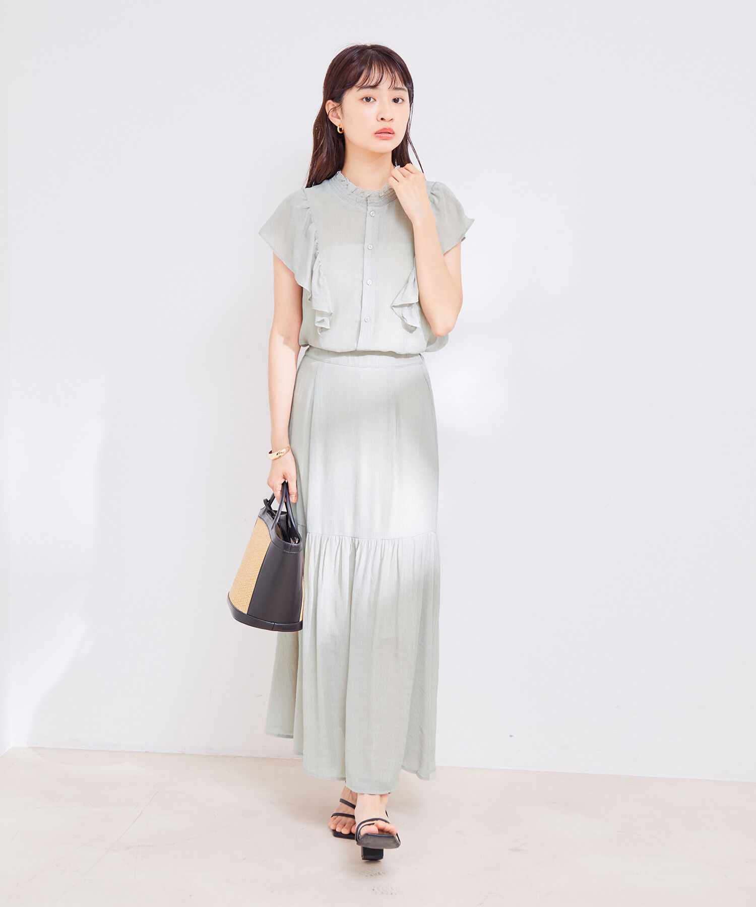 vis-a-vis「【WEB限定】【SET】楊柳フリルノースリブラウス＆ティアードスカートセット」|ワンピース|