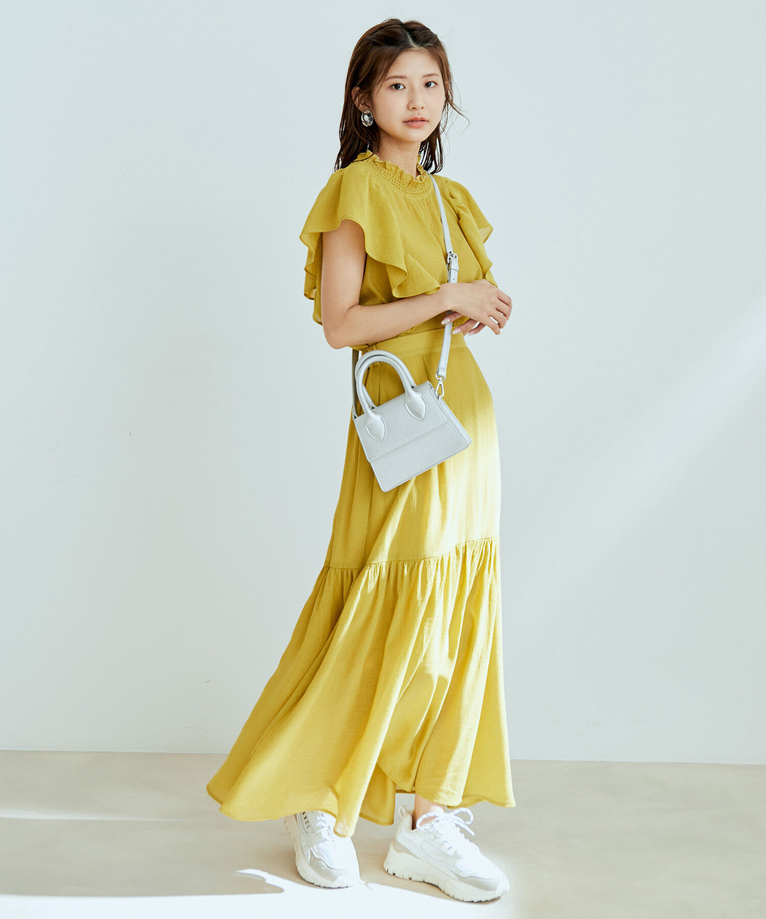 vis-a-vis「【WEB限定】【SET】楊柳フリルノースリブラウス＆ティアードスカートセット」|ワンピース|