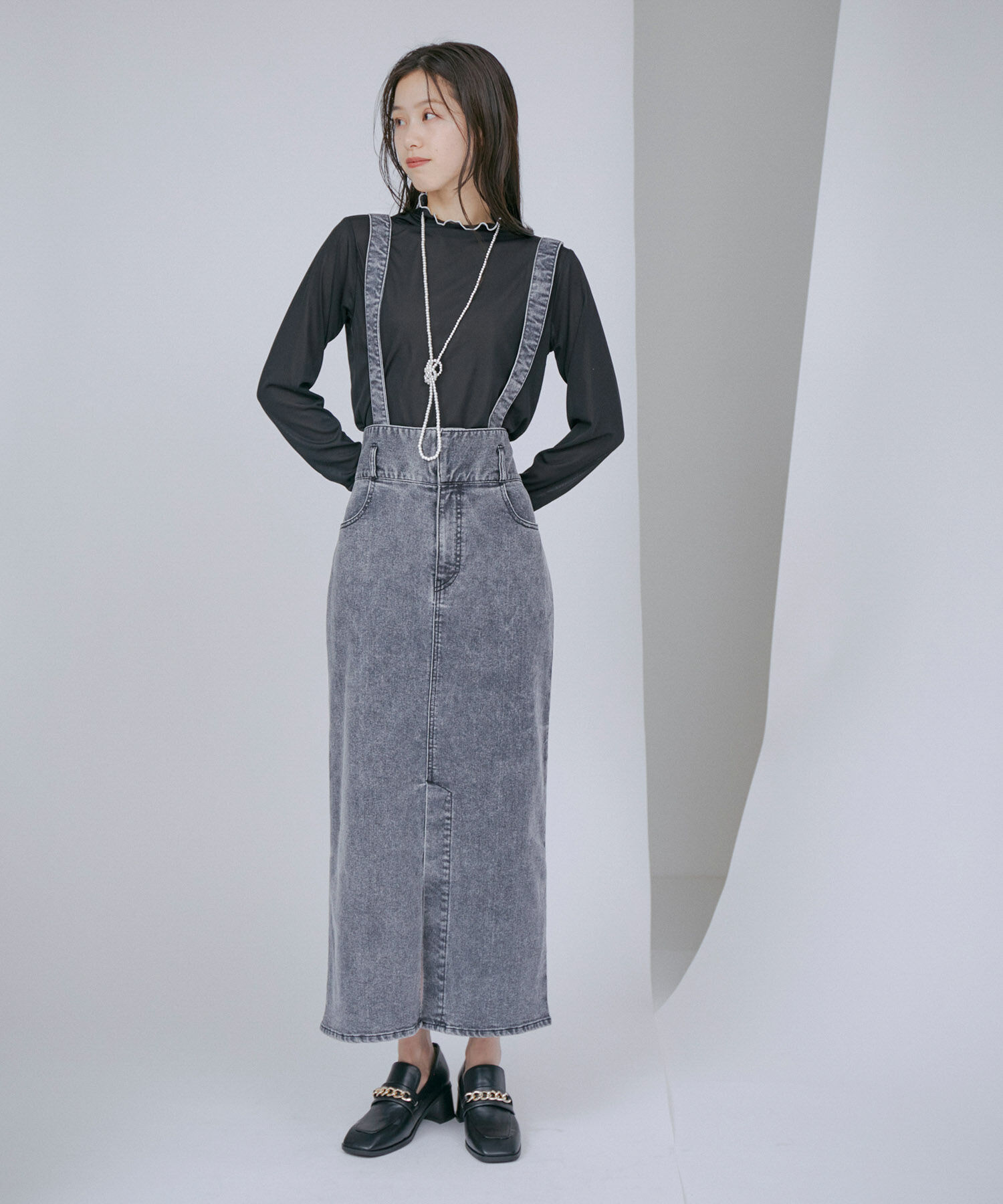 VIS「【洗える】サスペンダー付きハイウエストデニムタイトスカート」|スカート|