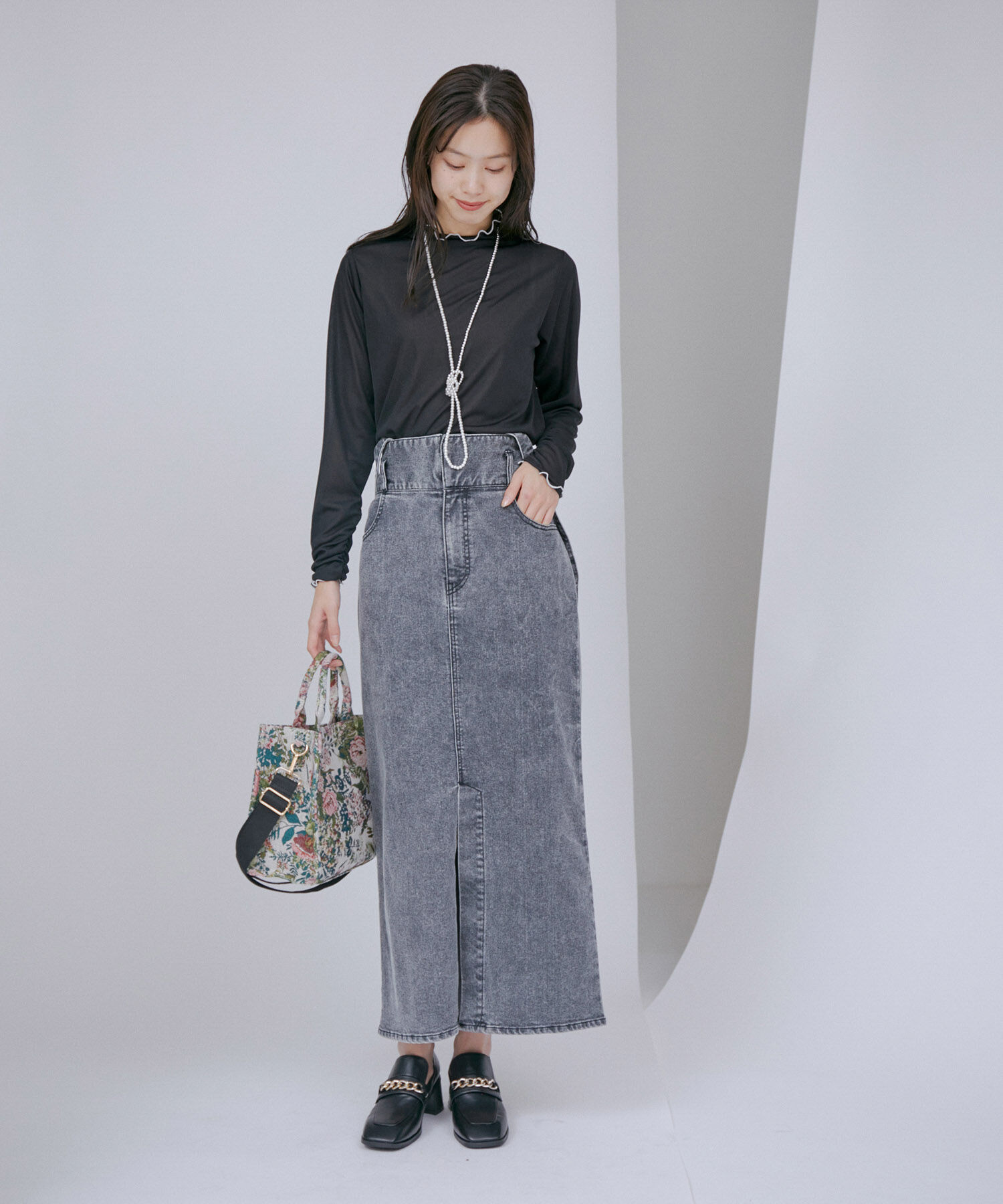 VIS「【洗える】サスペンダー付きハイウエストデニムタイトスカート」|スカート|