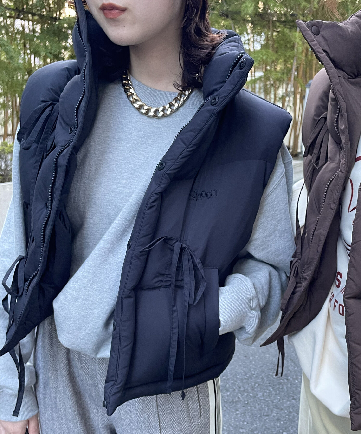 VIS「【韓国人気ブランド/sinoon】リボンディテールダウンベスト」|ダウン|