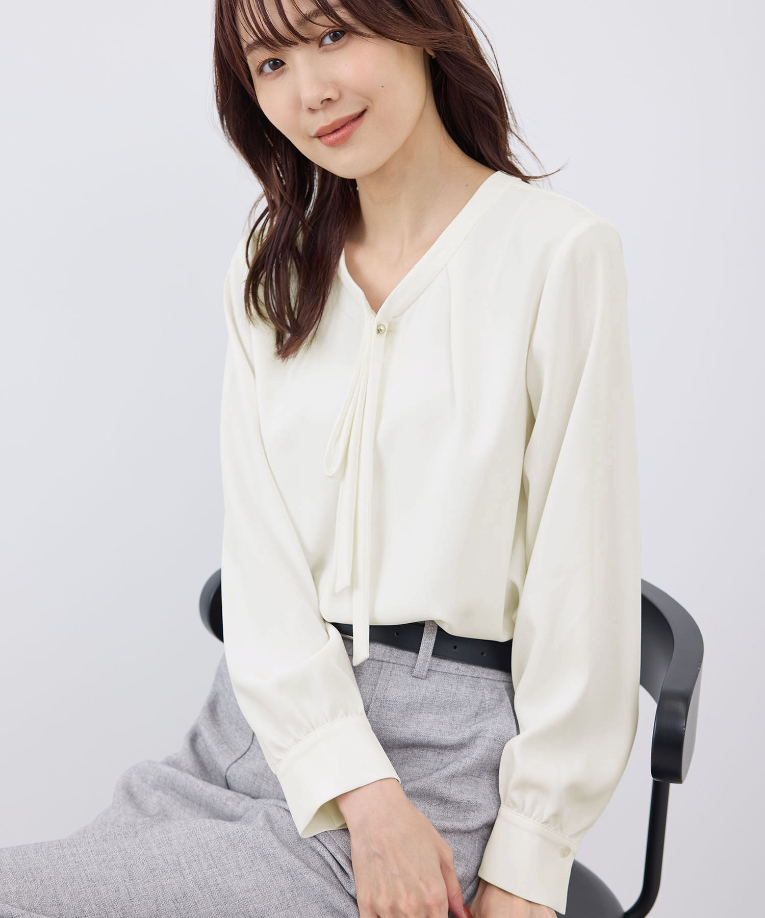 Rope&rsquo;Picnic「【2サイズ展開】メタルボタンリボンタイ長袖ブラウス」|シャツ・ブラウス|ホワイト(10)