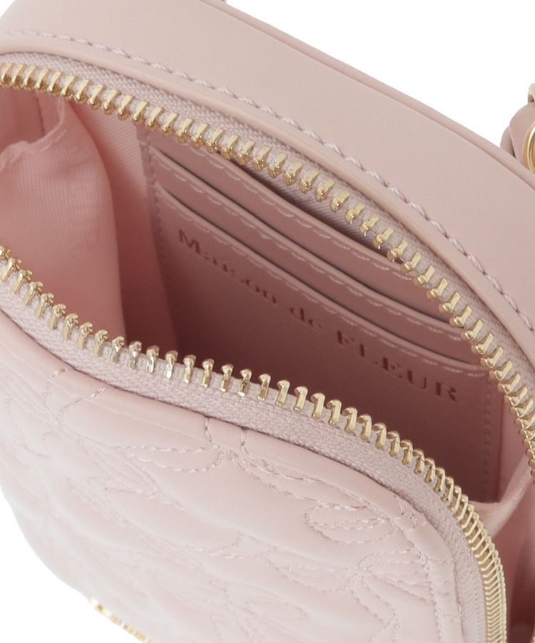 Maison de FLEUR「リボンキルティングスマホポシェット」|ショルダー・メッセンジャー|