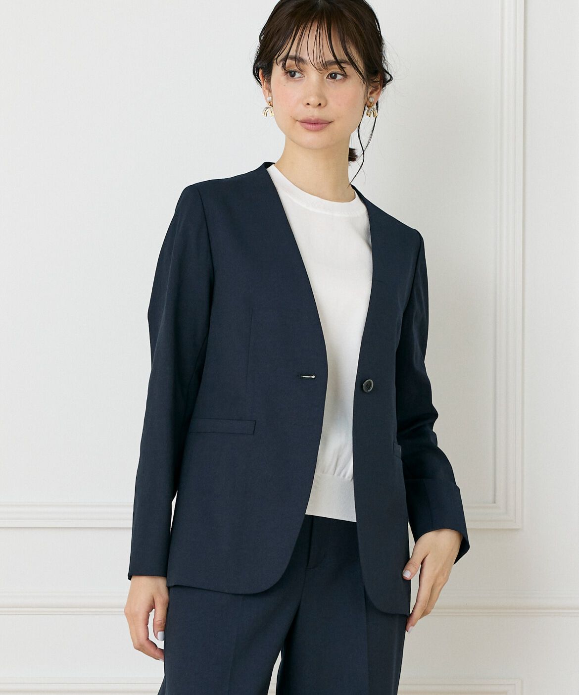 INED「《大きいサイズ》綿麻ノーカラージャケット」|ノーカラージャケット|ネイビー