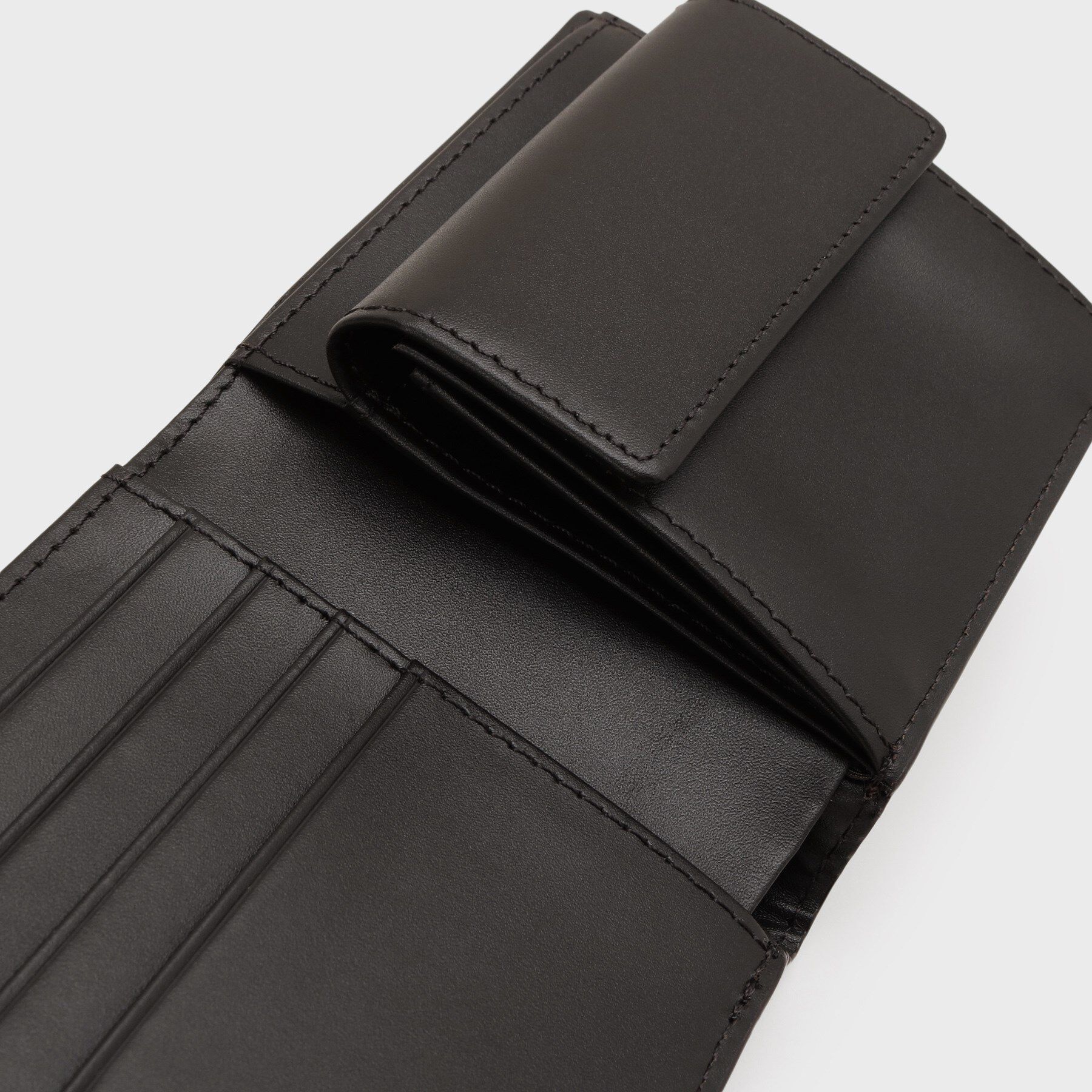 TAKEO KIKUCHI「ルガード 2つ折り財布」|財布|