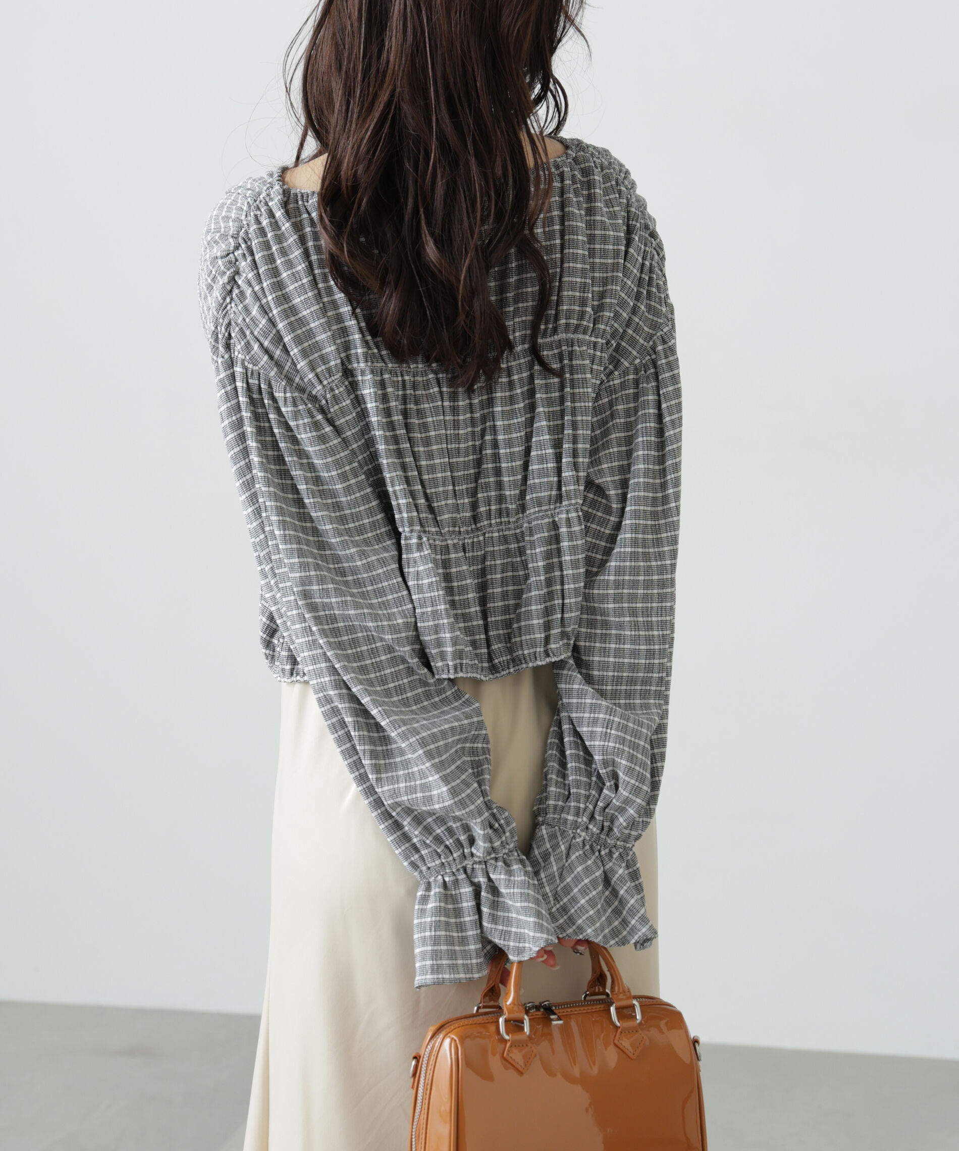  「シアーギャザー前開き短丈ブラウス」|シャツ・ブラウス|