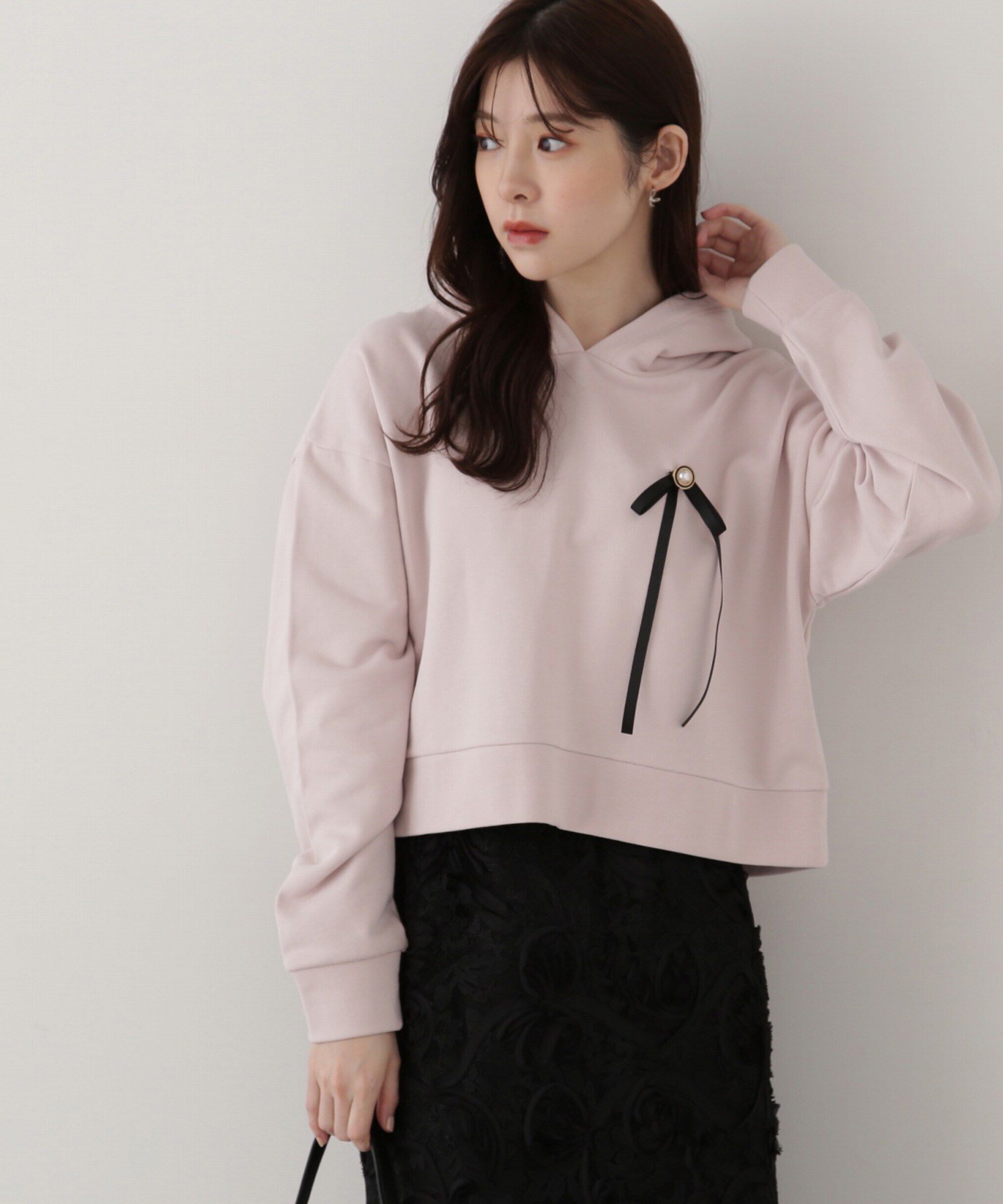 PROPORTION BODY DRESSING「リボンブローチ付きフーディー」|Tシャツ・カットソー|