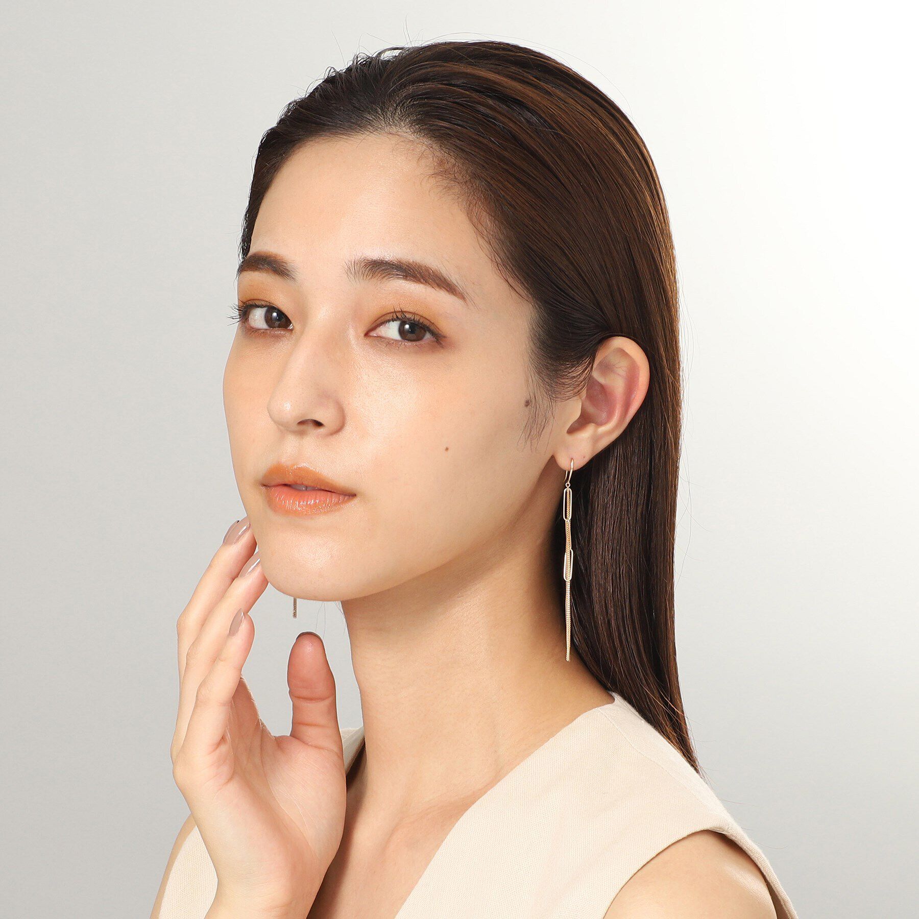 COCOSHNIK「K10PCロングウェーブインチェーン フックピアス」|ピアス|