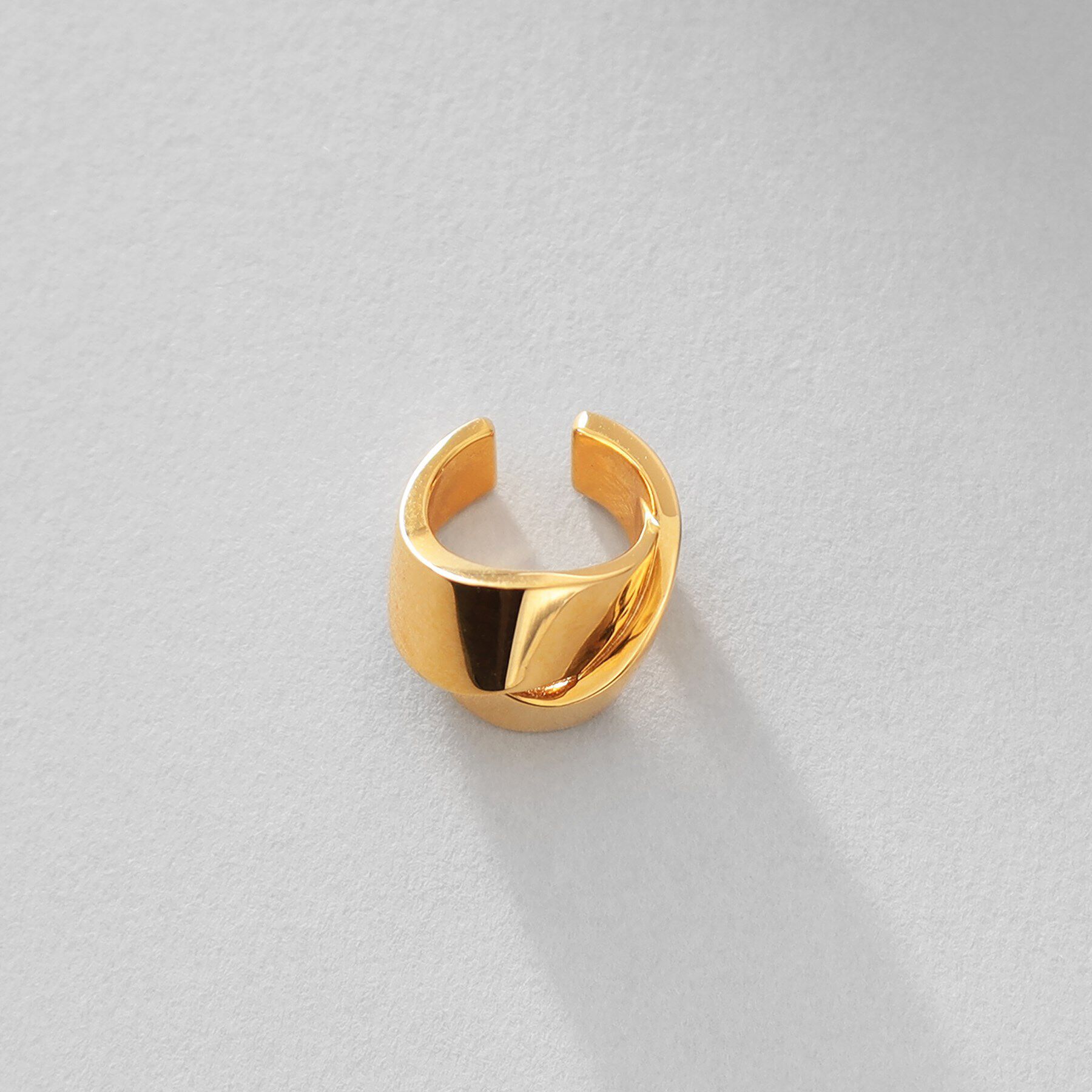 COCOSHNIK ONKITSCH「シルバー フォールディング イヤーカフ GP」|イヤリング|