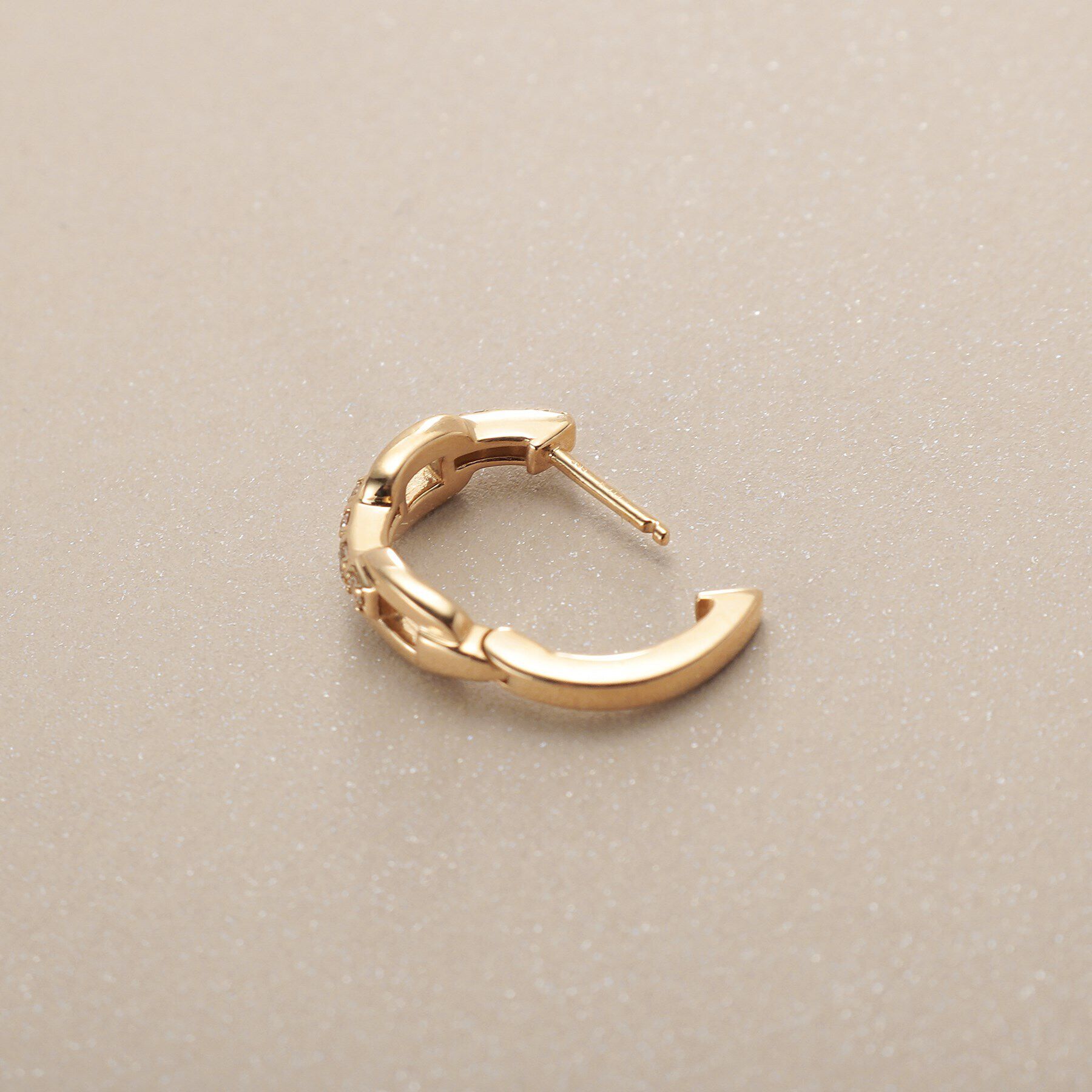 COCOSHNIK「K10ダイヤモンド ケーブルチェーンモチーフ 中折れピアス」|ピアス|