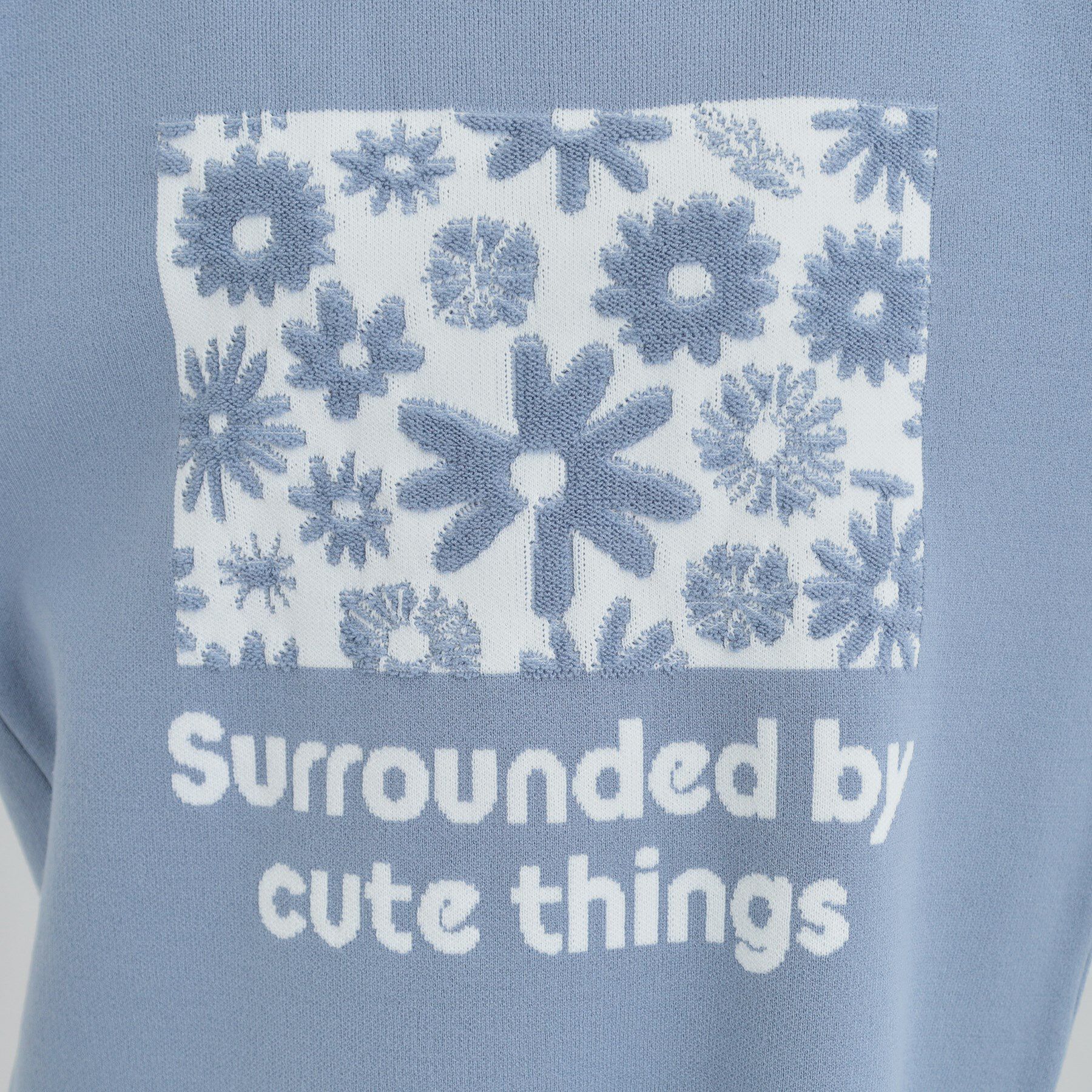 SHOO･LA･RUE「【体型カバー】ちくちくしにくい お花ロゴジャカードスウェットライクニット」|ニット・セーター|