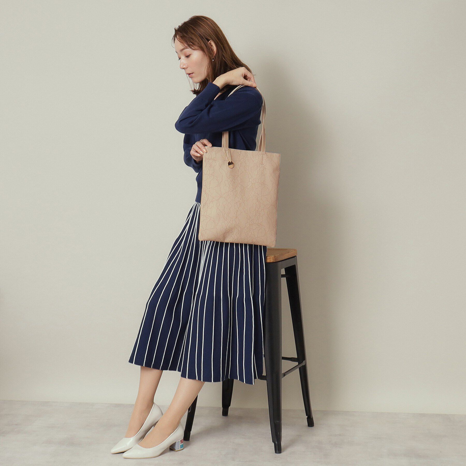 ITS&rsquo;DEMO「【A4対応】コインチャーム付薄マチトート」|トートバッグ|