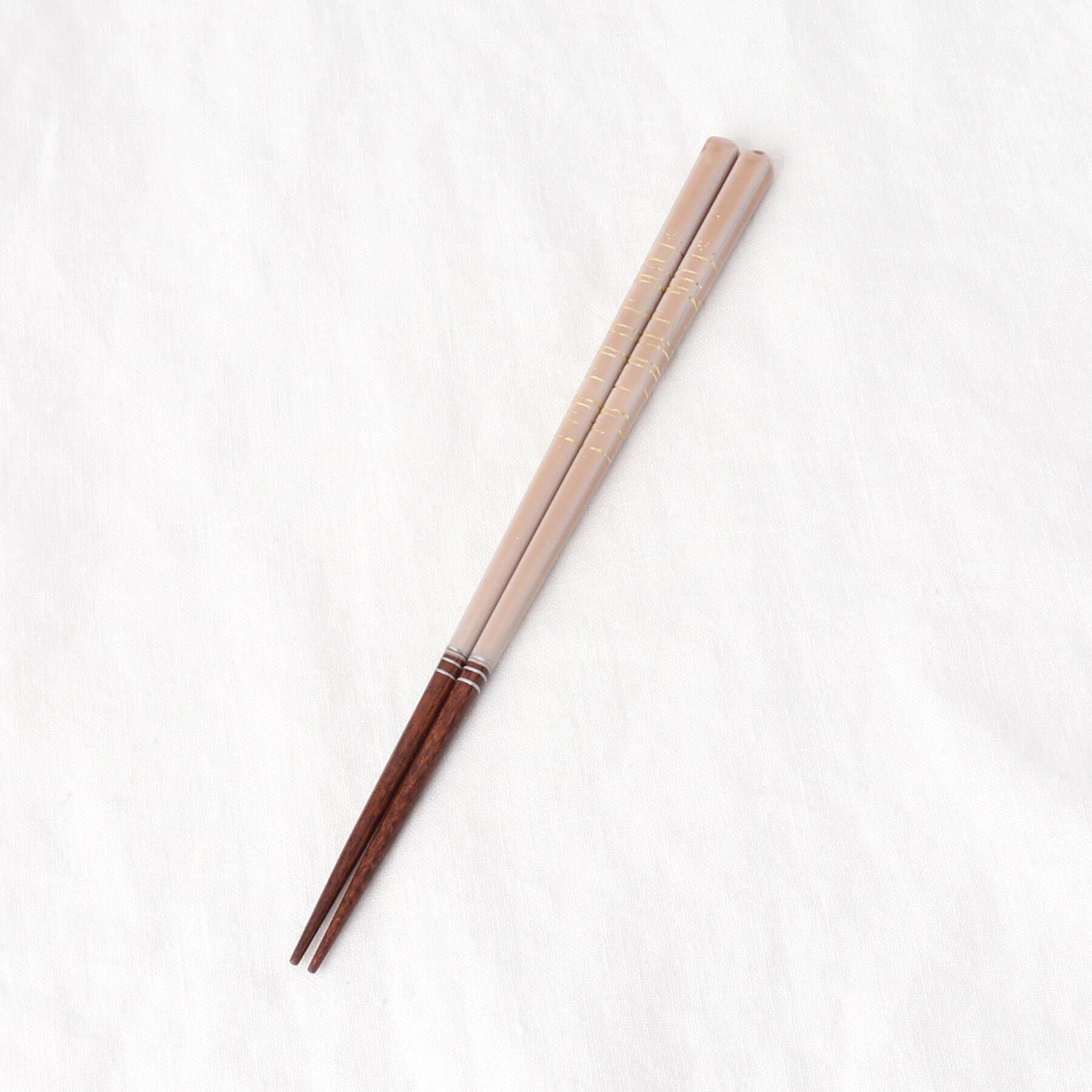 212 KITCHEN STORE「桐箱入り 箸・箸置きセット 波の光 21cm」|食器・キッチングッズ|