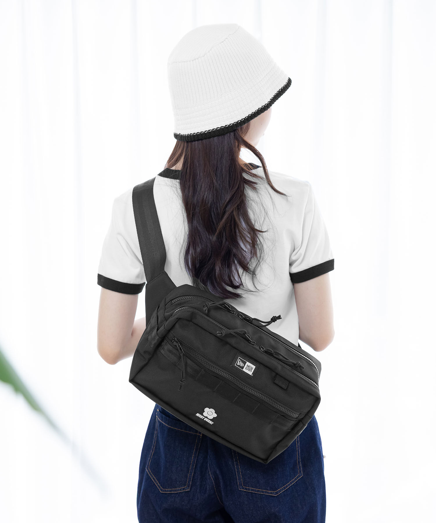 MARY QUANT「NEW ERA(R) &times; MARY QUANTスクエア ボディバッグ」|ショルダー・メッセンジャー|ブラック
