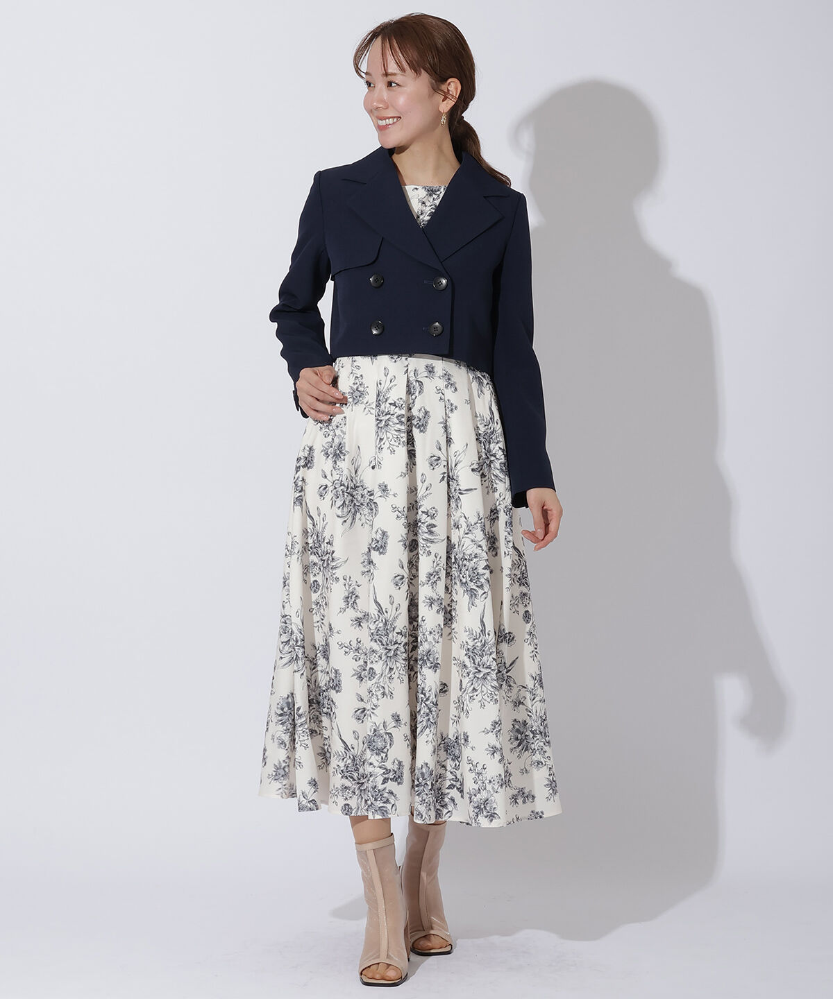 アンドクチュール「ダブルクロスショートトレンチ」|トレンチコート|