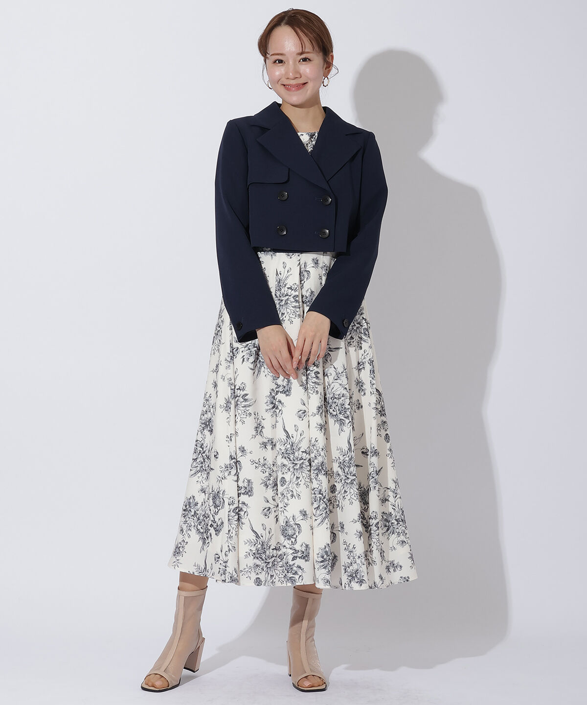 アンドクチュール「ダブルクロスショートトレンチ」|トレンチコート|