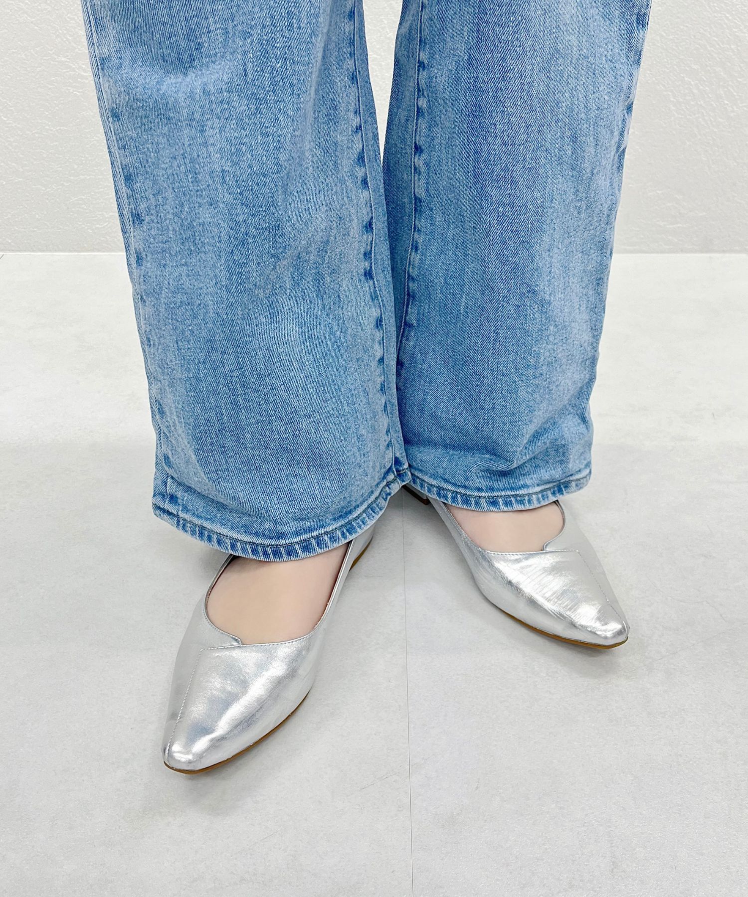 ORiental TRaffic「【WEB限定】アシンメトリーデザイン フラット パンプス /55102 通勤靴 すっきりシルエット」|パンプス|