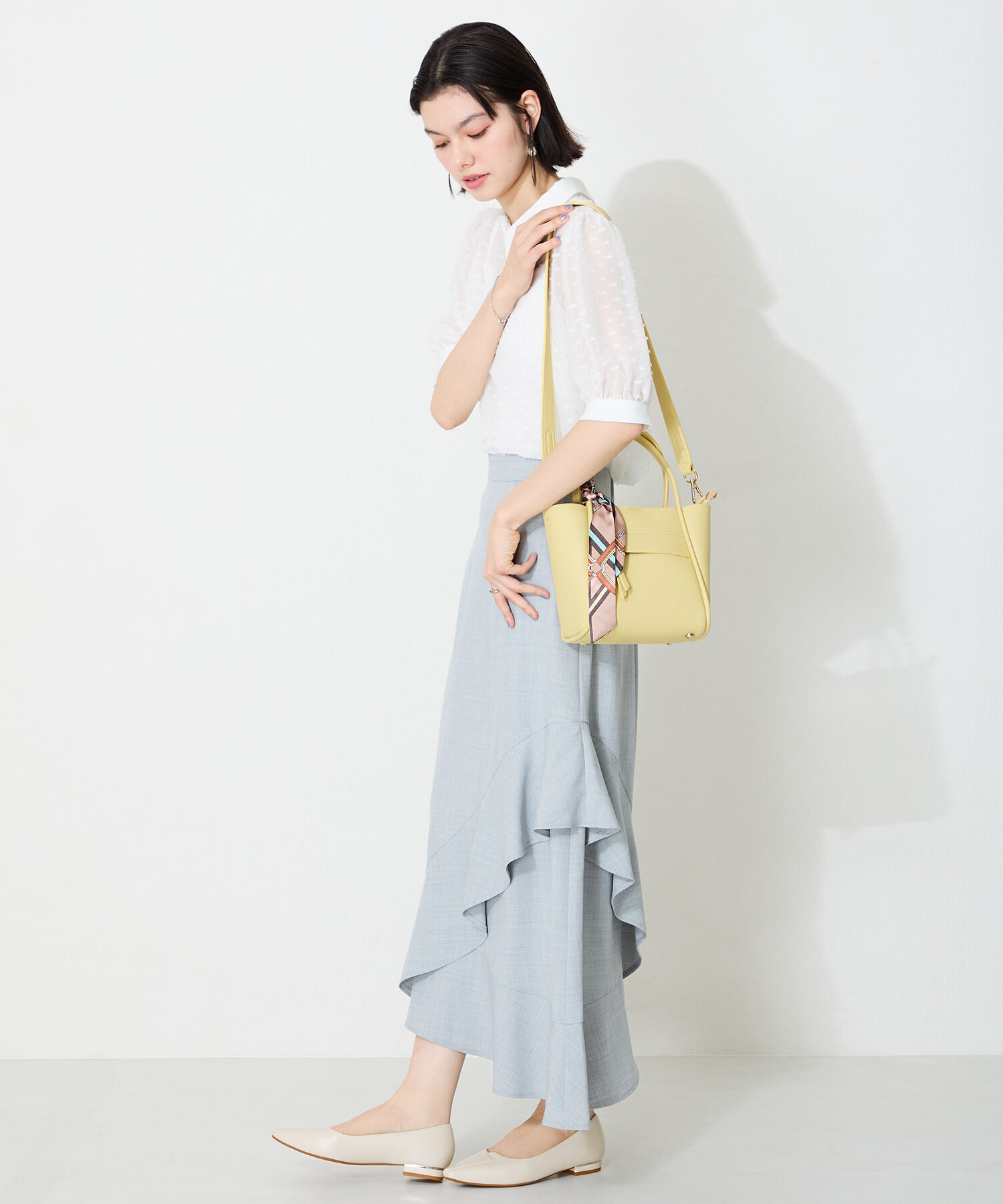 ORiental TRaffic「【WEB限定】アシンメトリーデザイン フラット パンプス /55102 通勤靴 すっきりシルエット」|パンプス|