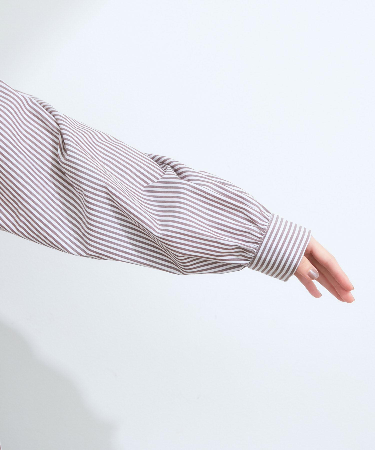 VIS「【洗える】KAMAKURA SHIRTコラボレーションフリルボウタイブラウス」|シャツ・ブラウス|