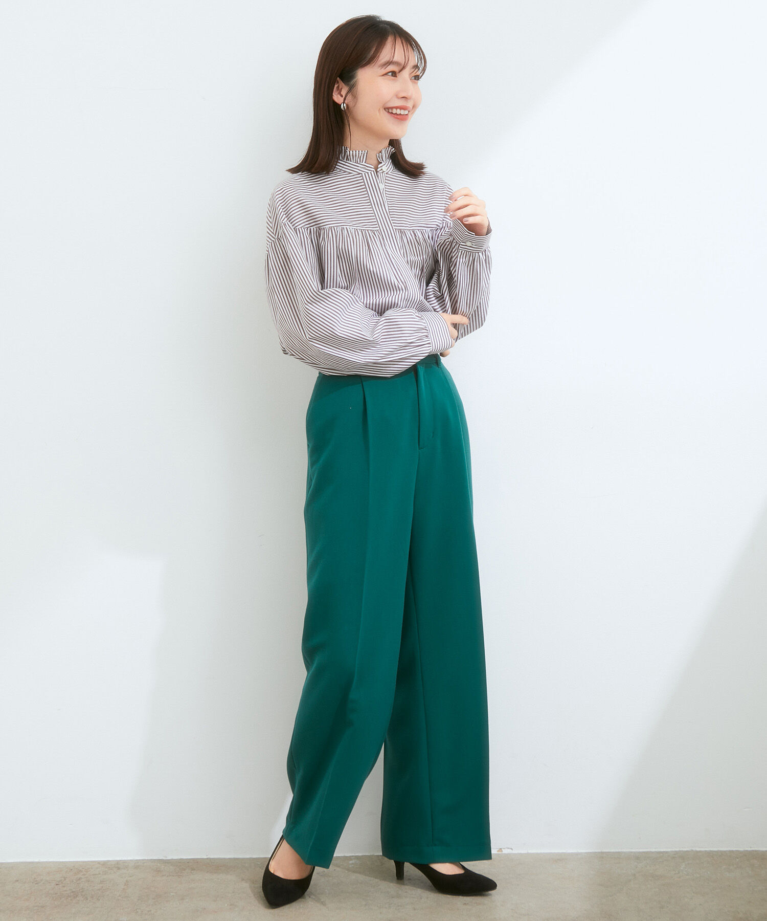 VIS「【洗える】KAMAKURA SHIRTコラボレーションフリルボウタイブラウス」|シャツ・ブラウス|