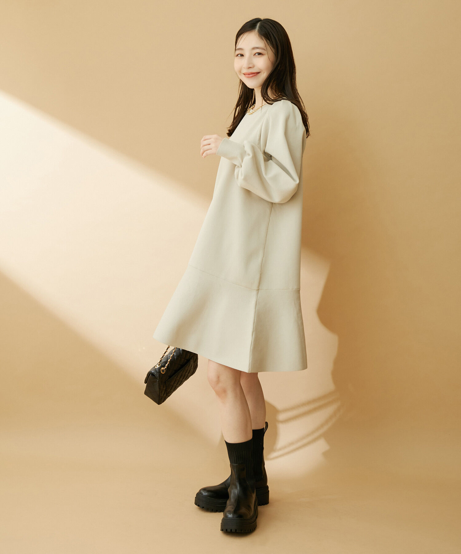 VIS「パフスリーブ切り替えミニフレアワンピース」|ワンピース|