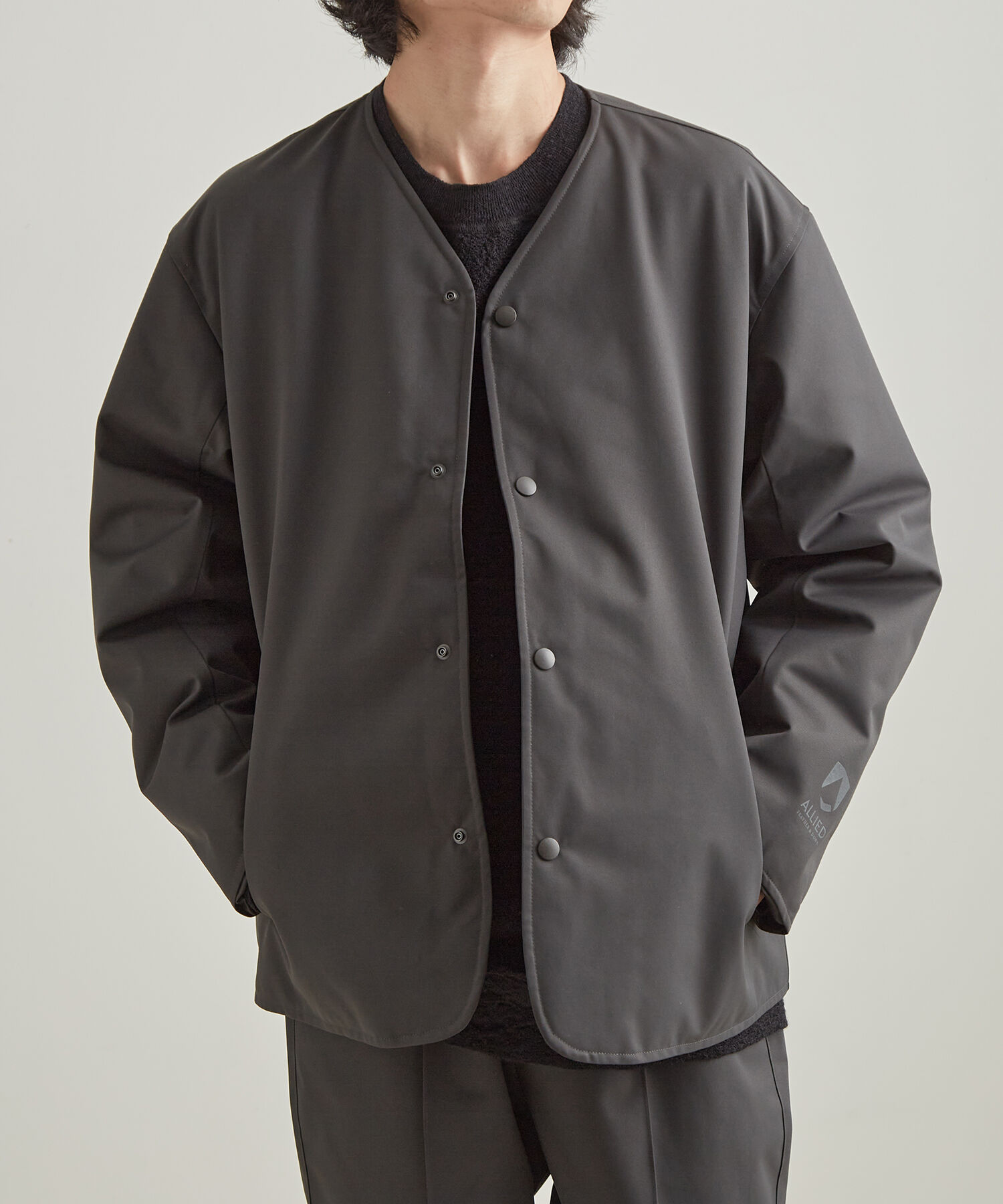 ADAM ET ROPE'「【ALLIED/アライド】 LOFTECH ノーカラージャケット ブルゾン / 撥水性 / 保温性」|ノーカラージャケット|