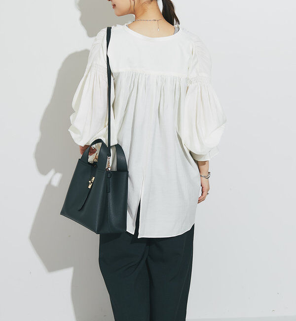  「《オンオフ兼用・一枚で華やか》バッグスリットシャーリングチュニック」|シャツ・ブラウス|