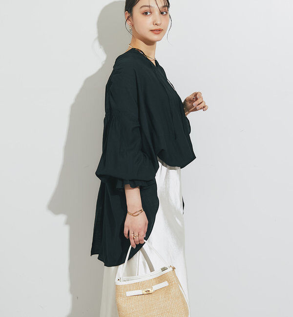  「《オンオフ兼用・一枚で華やか》バッグスリットシャーリングチュニック」|シャツ・ブラウス|