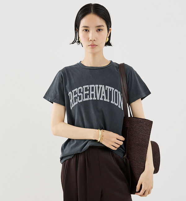 The Store by C' 「【REMI RELIEF】【別注】RESERVATIONロゴTシャツ」|Tシャツ・カットソー|スミクロ