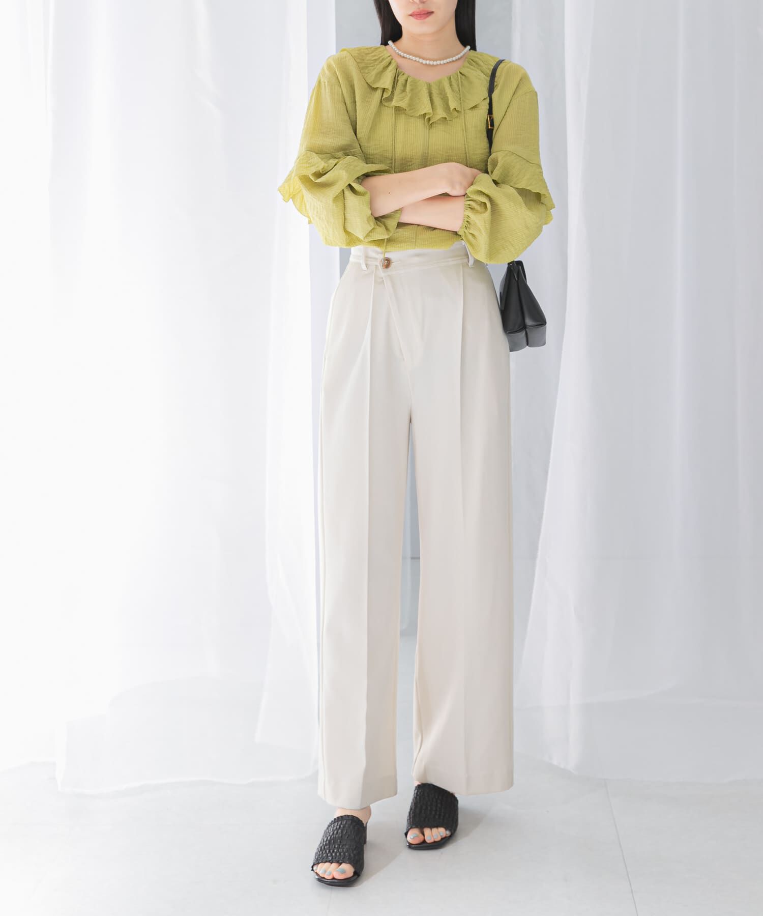 URBAN RESEARCH ROSSO「『WEB/一部店舗限定カラー』楊柳フリルブラウス」|シャツ・ブラウス|