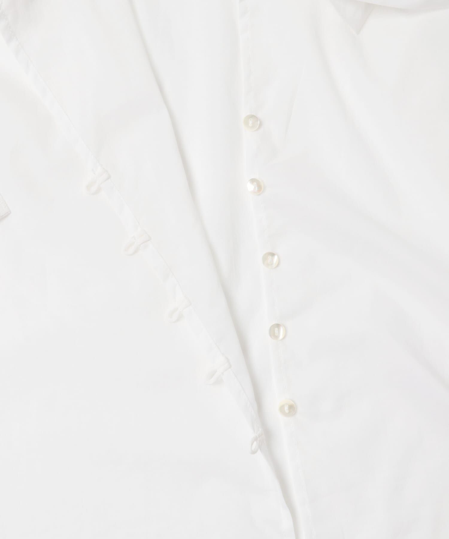 URBAN RESEARCH「ハーフスリーブフリルカラーブラウス」|シャツ・ブラウス|