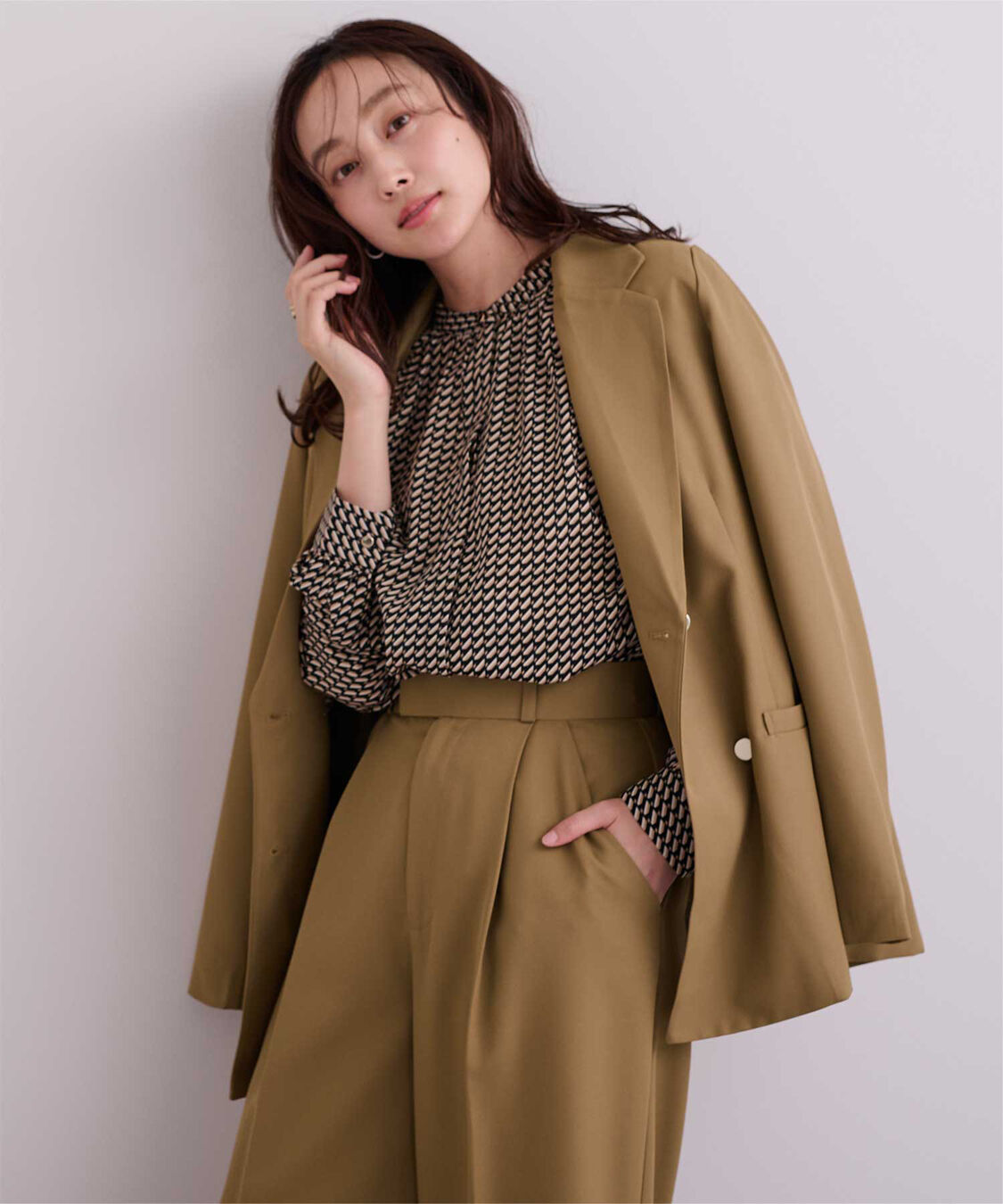 ur's「テーラードダブルブレストジャケット」|テーラードジャケット|キャメル