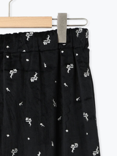 Samansa Mos2「ベロアプリーツ/刺繍アソートナロースカート」|スカート|