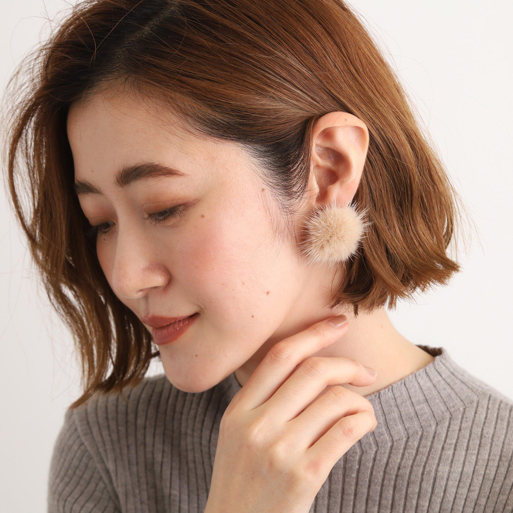 grove「リバーシブルファーパール調ピアス」|ピアス|