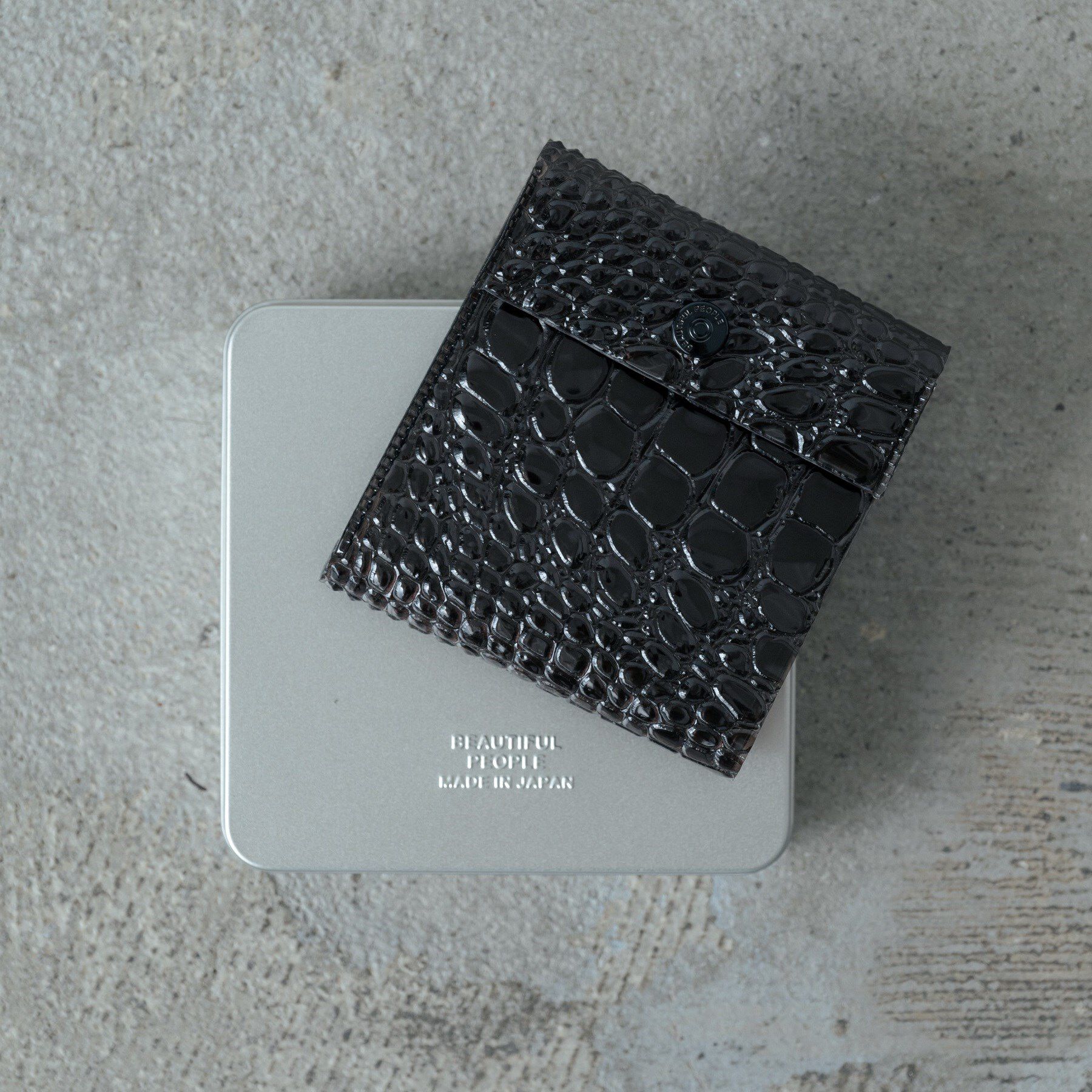 GALLEST「【beautiful people】nothing to hide vinyl card walle」|財布|ブラック(019)