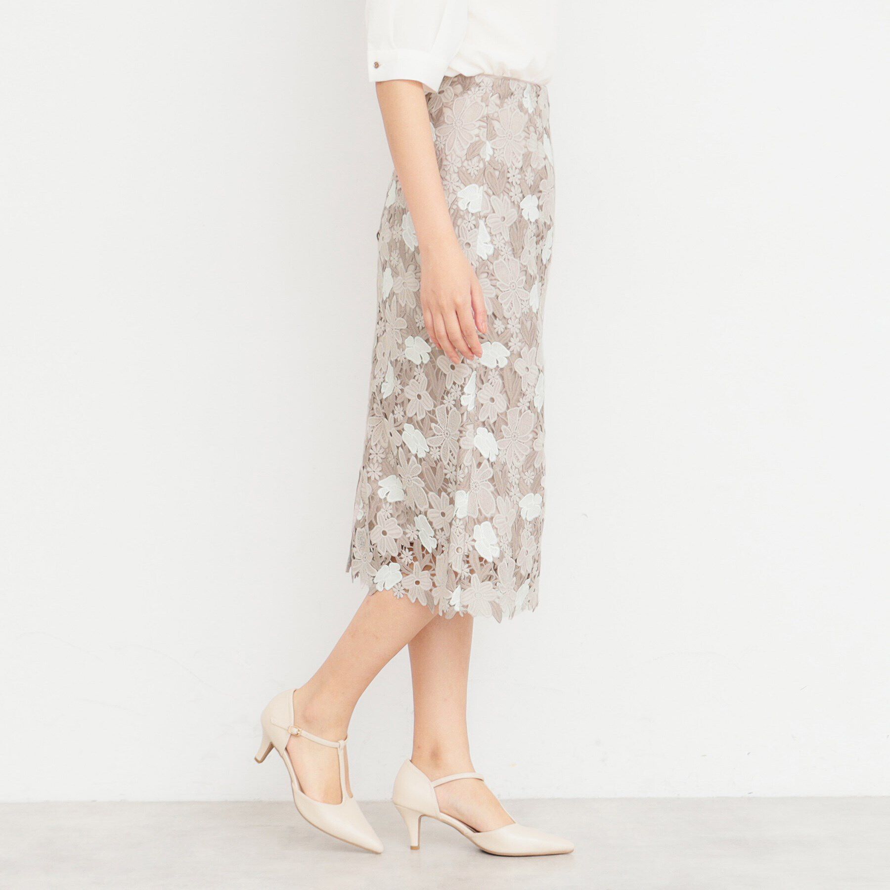 index「フラワーレースタイトスカート【洗濯機洗い可】」|スカート|