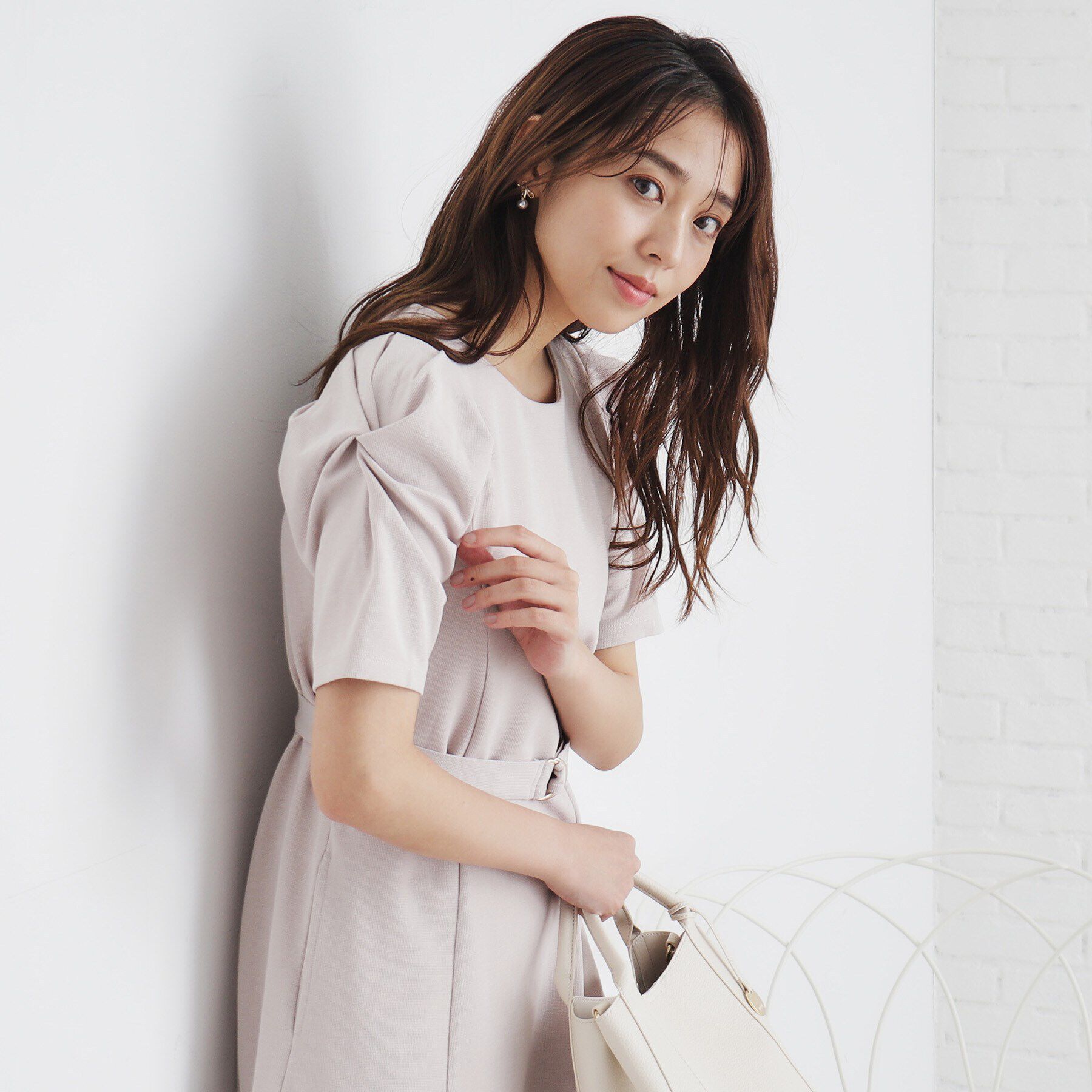 index「ツイストスリーブワンピース【洗濯機洗い可】」|ワンピース|