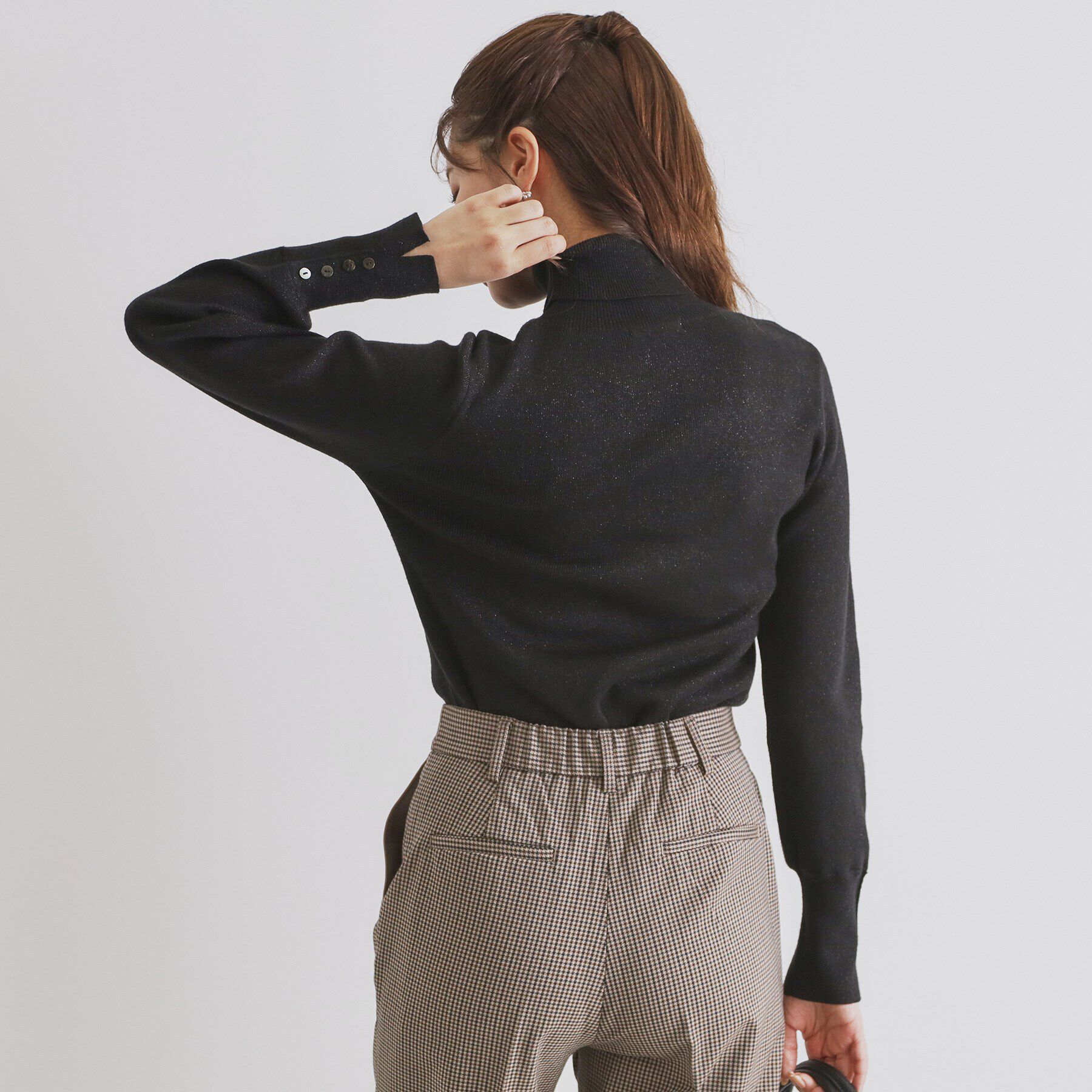 index「袖ボタンタートルネックニット【洗濯機洗い可】」|ニット・セーター|