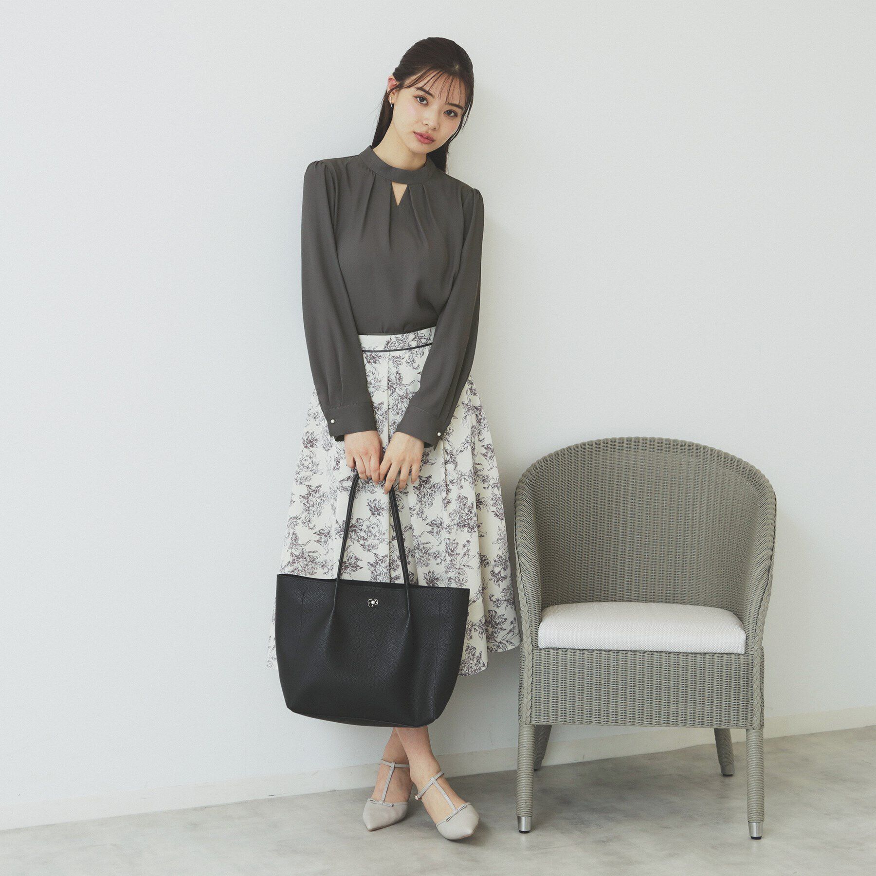 index「ハイネックスリットブラウス【洗濯機洗い可/イージーアイロン】」|シャツ・ブラウス|