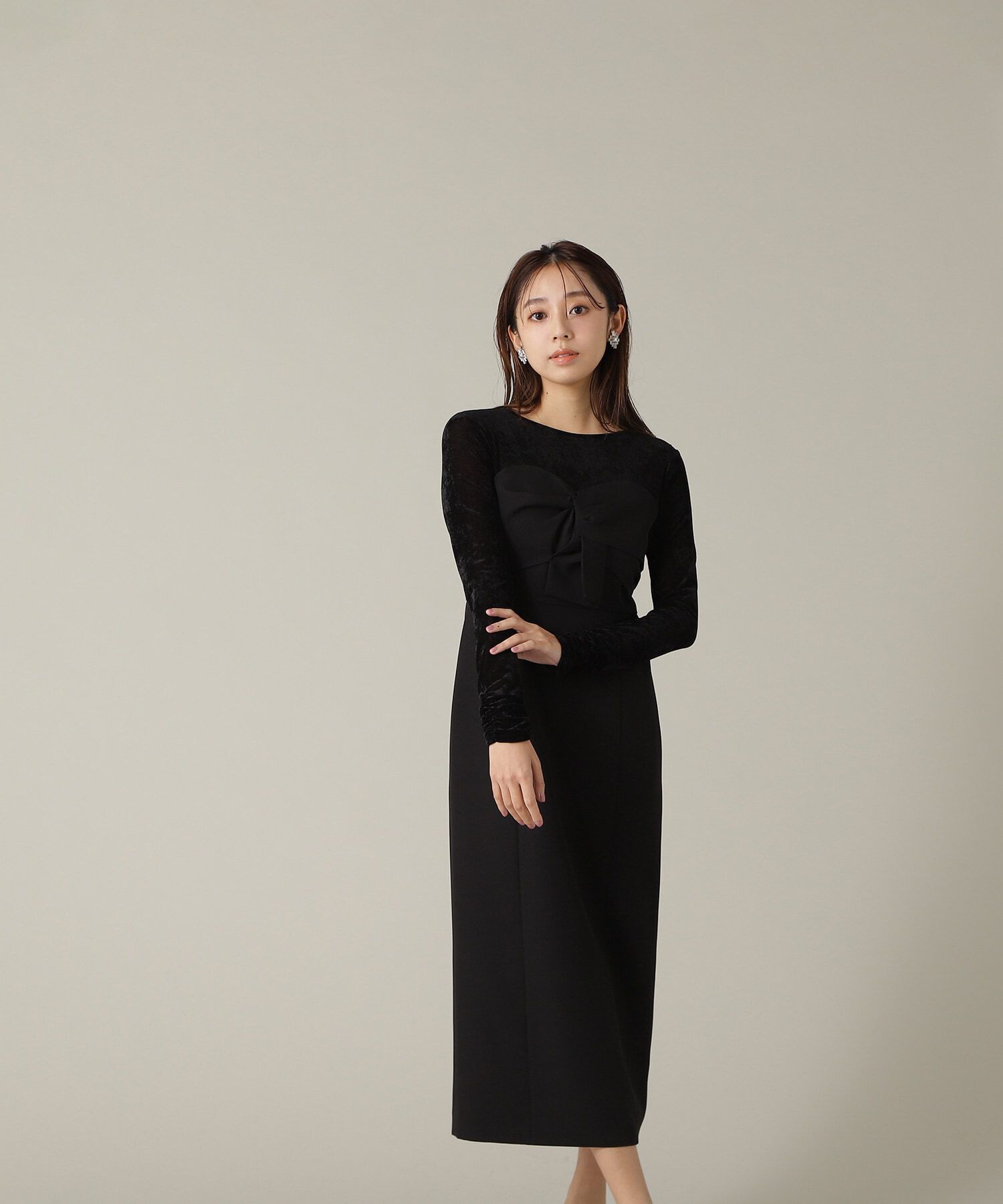  「ベロアドッキングナローワンピース」|ワンピース|