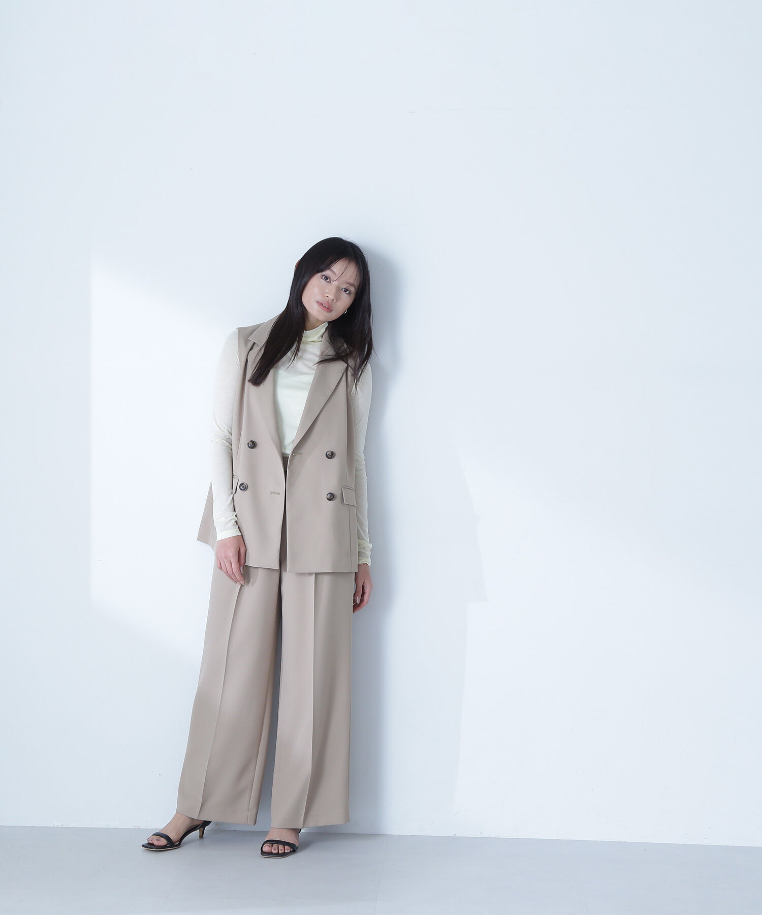  「リラクシーツイルシリーズ ダブルブレストテーラードジレ」|ブルゾン・スタジャン|