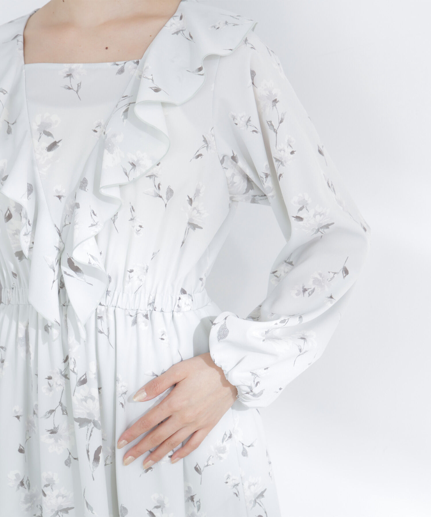  「ラッフルフラワープリントワンピース」|ワンピース|