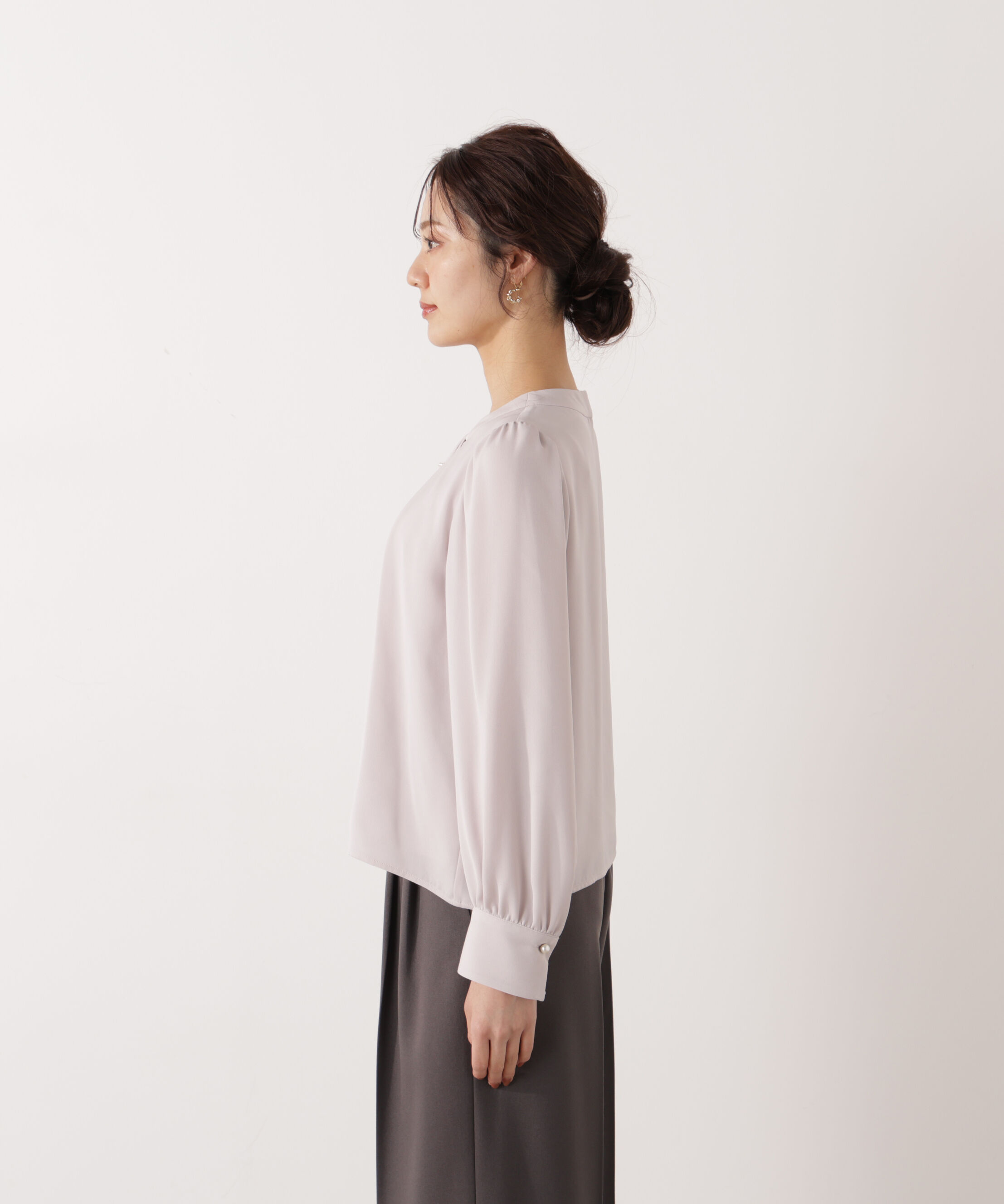 PROPORTION BODY DRESSING「パール付きベーシックブラウス 26SS」|シャツ・ブラウス|