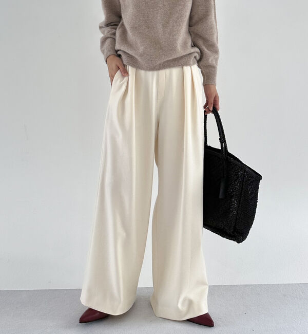 Doux archives「両面起毛発熱ワイドタックパンツ」|チノ|OFF WHITE